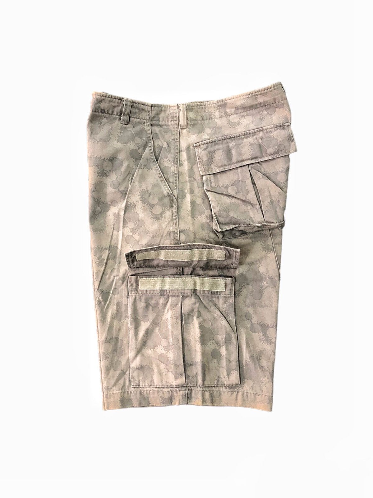 NADA 00's NITROW Japan digital drop camo cargo short Size US 35 - 7 Thumbnail