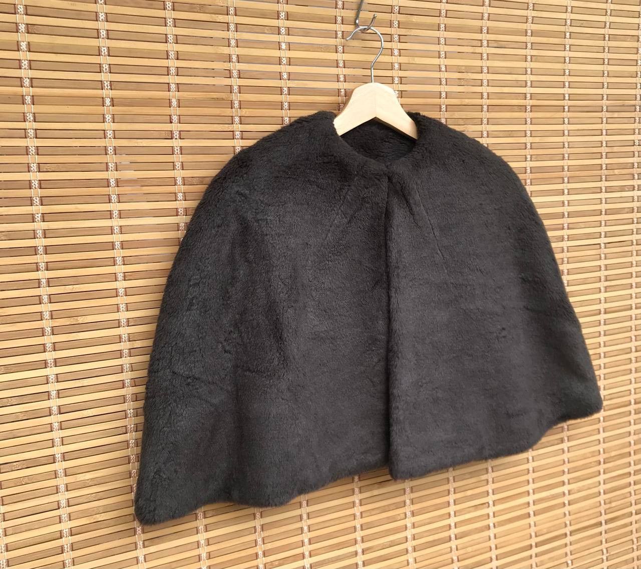 Yohji Yamamoto Vintage 1990s Yohji Yamamoto faux fur bolero cloak cape Size M / US 6-8 / IT 42-44 - 3 Thumbnail