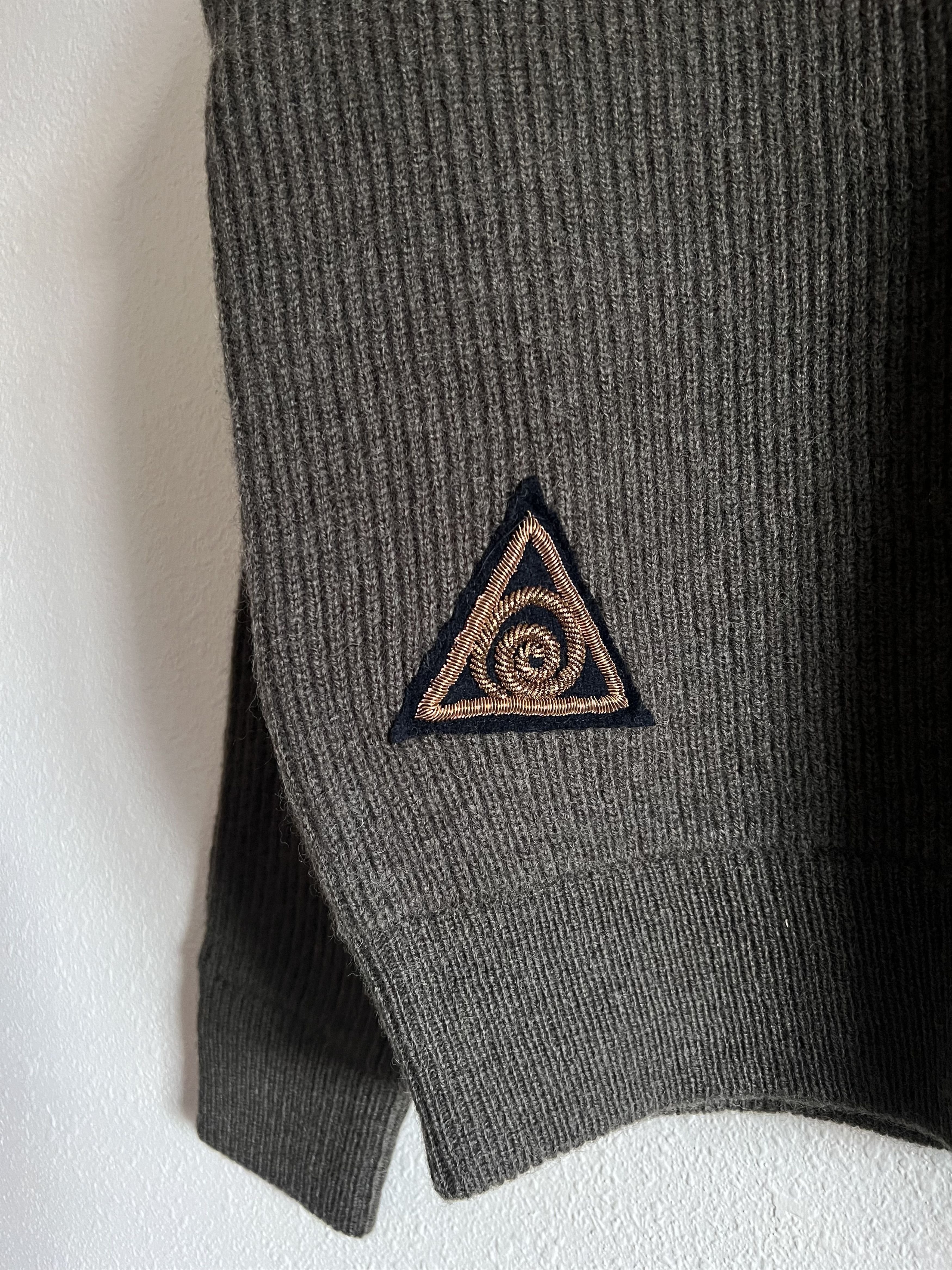 Dries Van Noten × Stussy Dries van Noten Stussy Badge V-Neck Sweater Size US XL / EU 56 / 4 - 3 Thumbnail