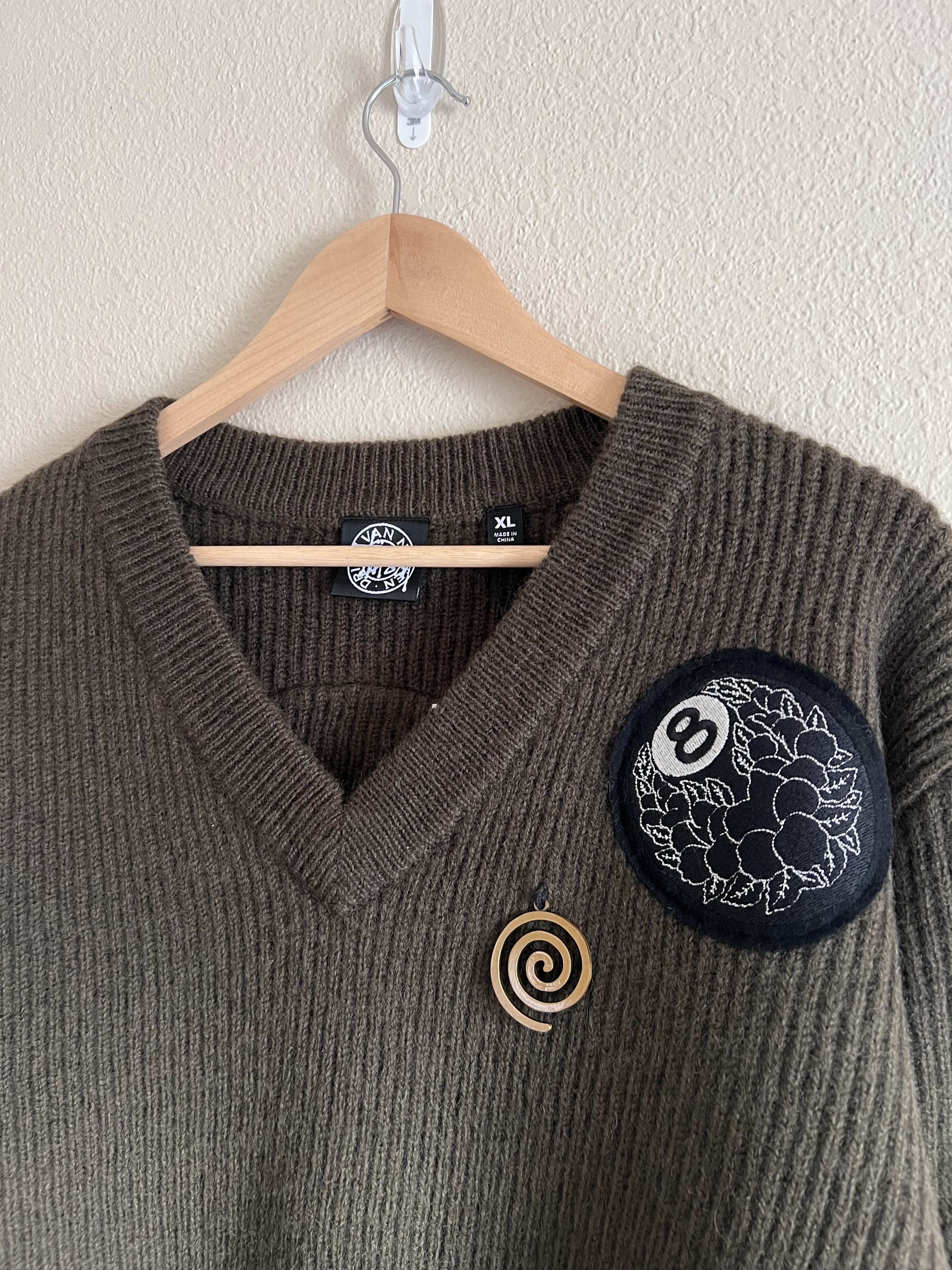 Dries Van Noten × Stussy Dries van Noten Stussy Badge V-Neck Sweater Size US XL / EU 56 / 4 - 2 Thumbnail