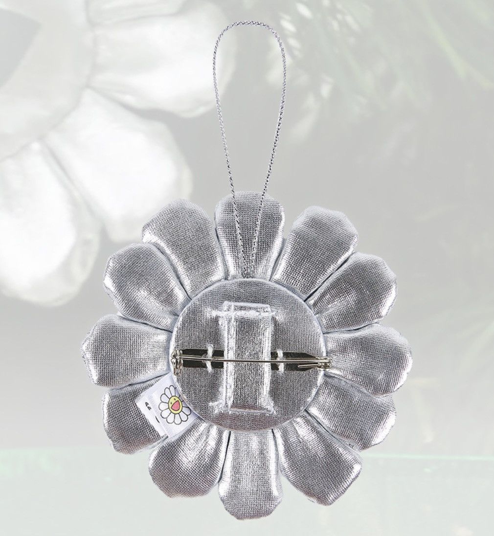 Takashi Murakami Murakami Flower Plush Ornaments / Pins Size ONE SIZE - 2 Thumbnail