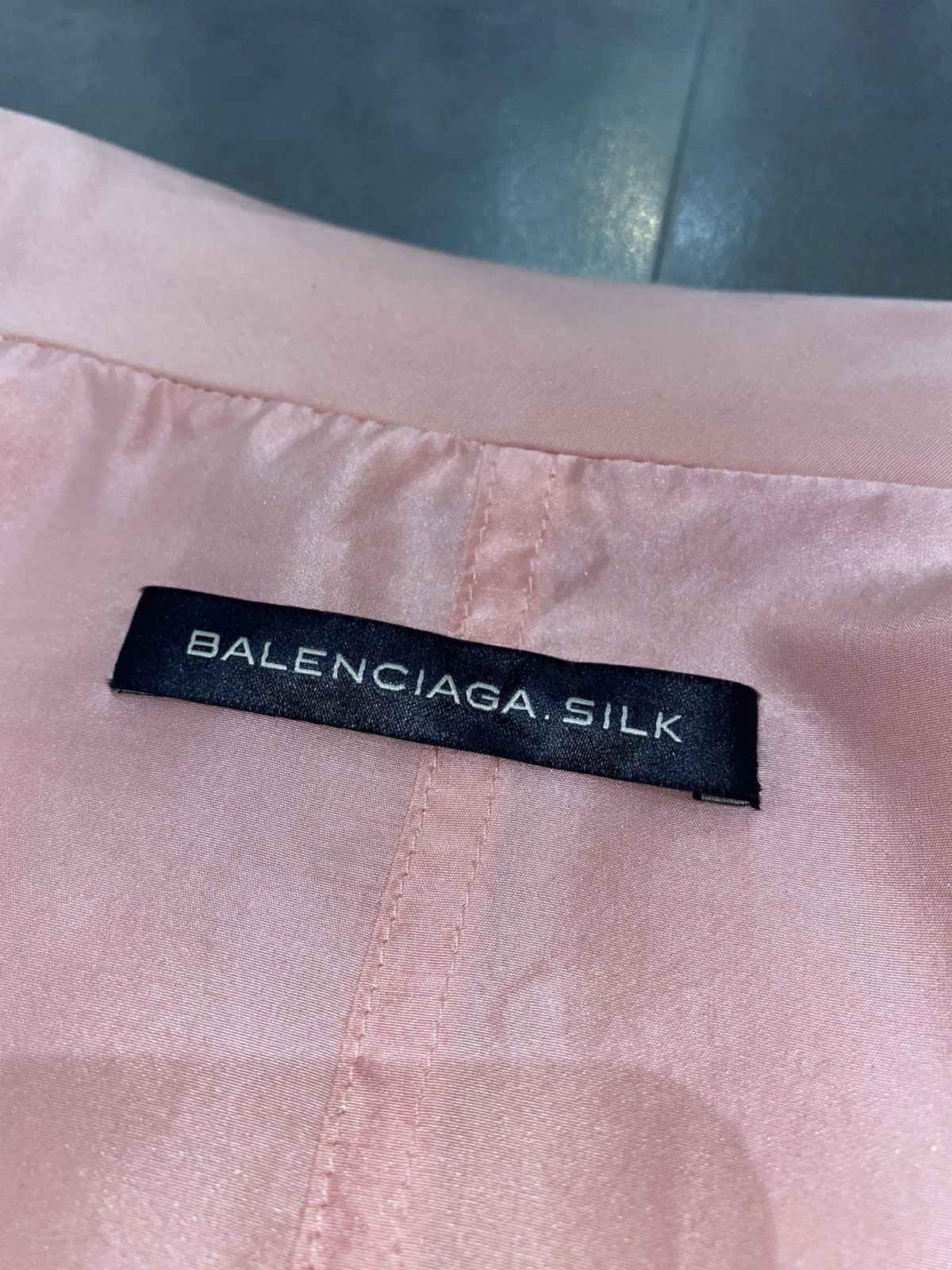 Balenciaga SS12 Balenciaga Pink Silk Blazer Size US S / EU 44-46 / 1 - 14 Thumbnail