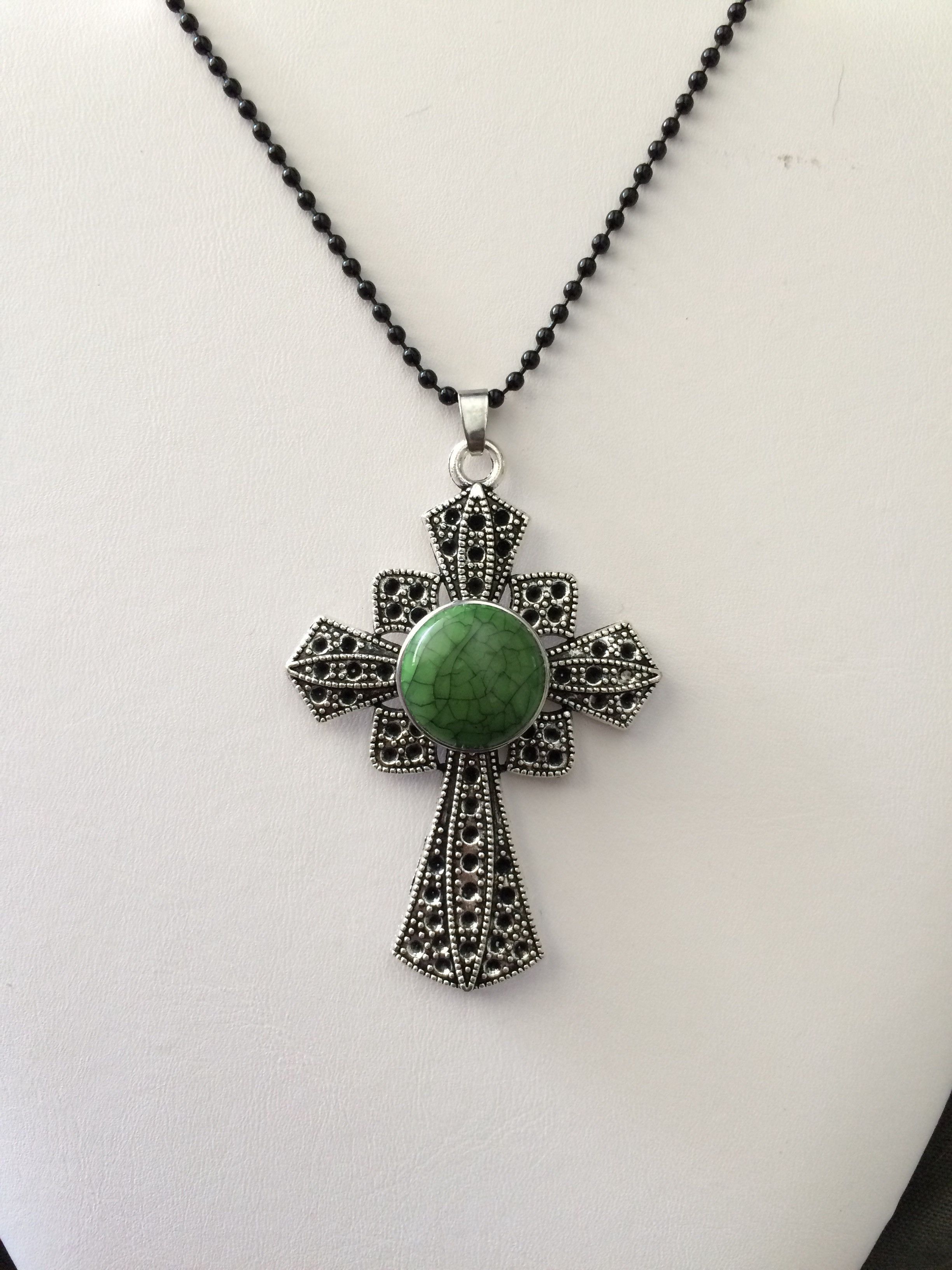 Jewelry Cross Chunk Button Tibetan silver Pendant Necklace - Green Size ONE SIZE - 1 Thumbnail