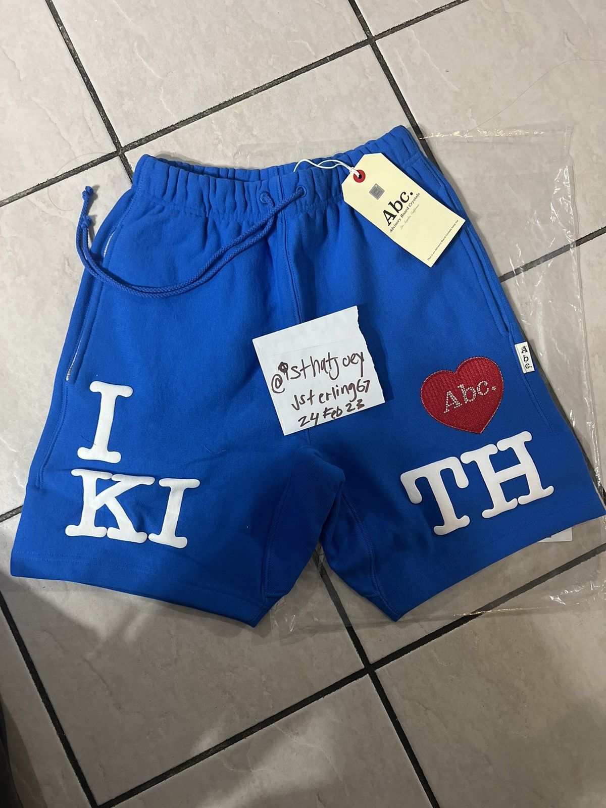 Advisory Board Crystals × Kith Kith x Advisory Board Crystals I love Kith Shorts sz S Size US 32 / EU 48 - 2 Thumbnail
