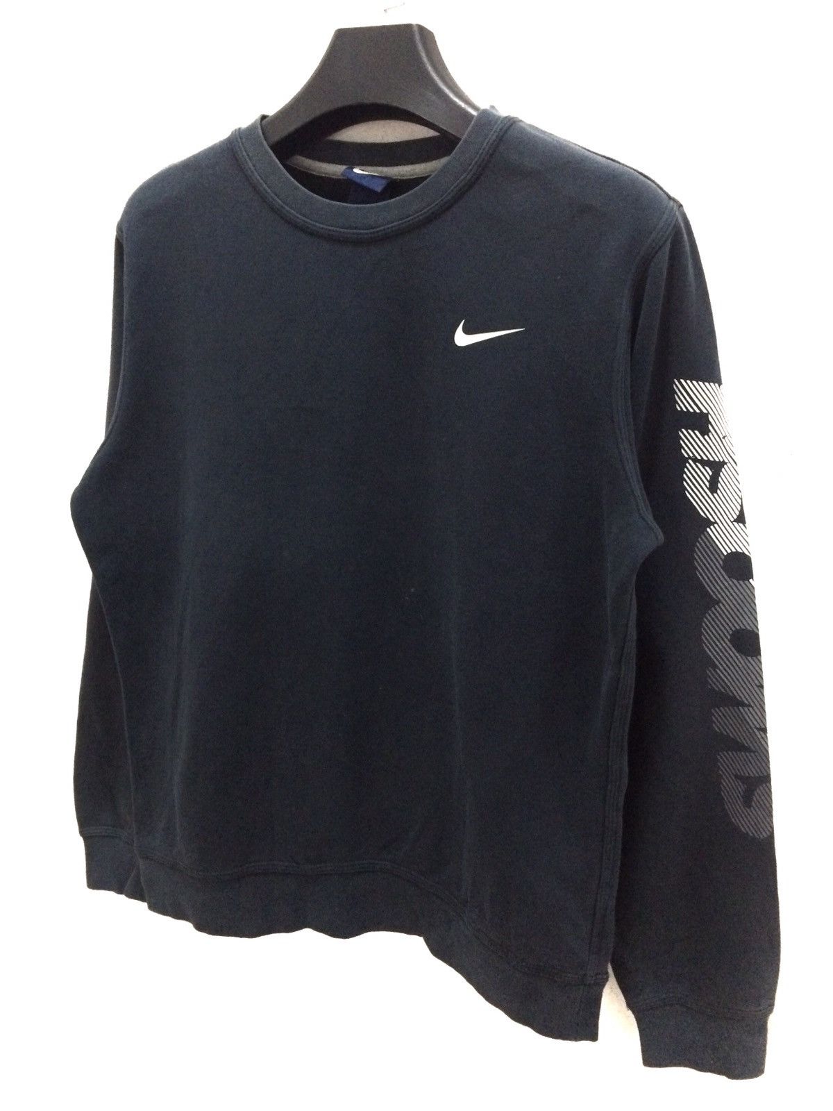 Nike Nike Swoosh Small Logo Sweatshirt Size US L / EU 52-54 / 3 - 3 Thumbnail