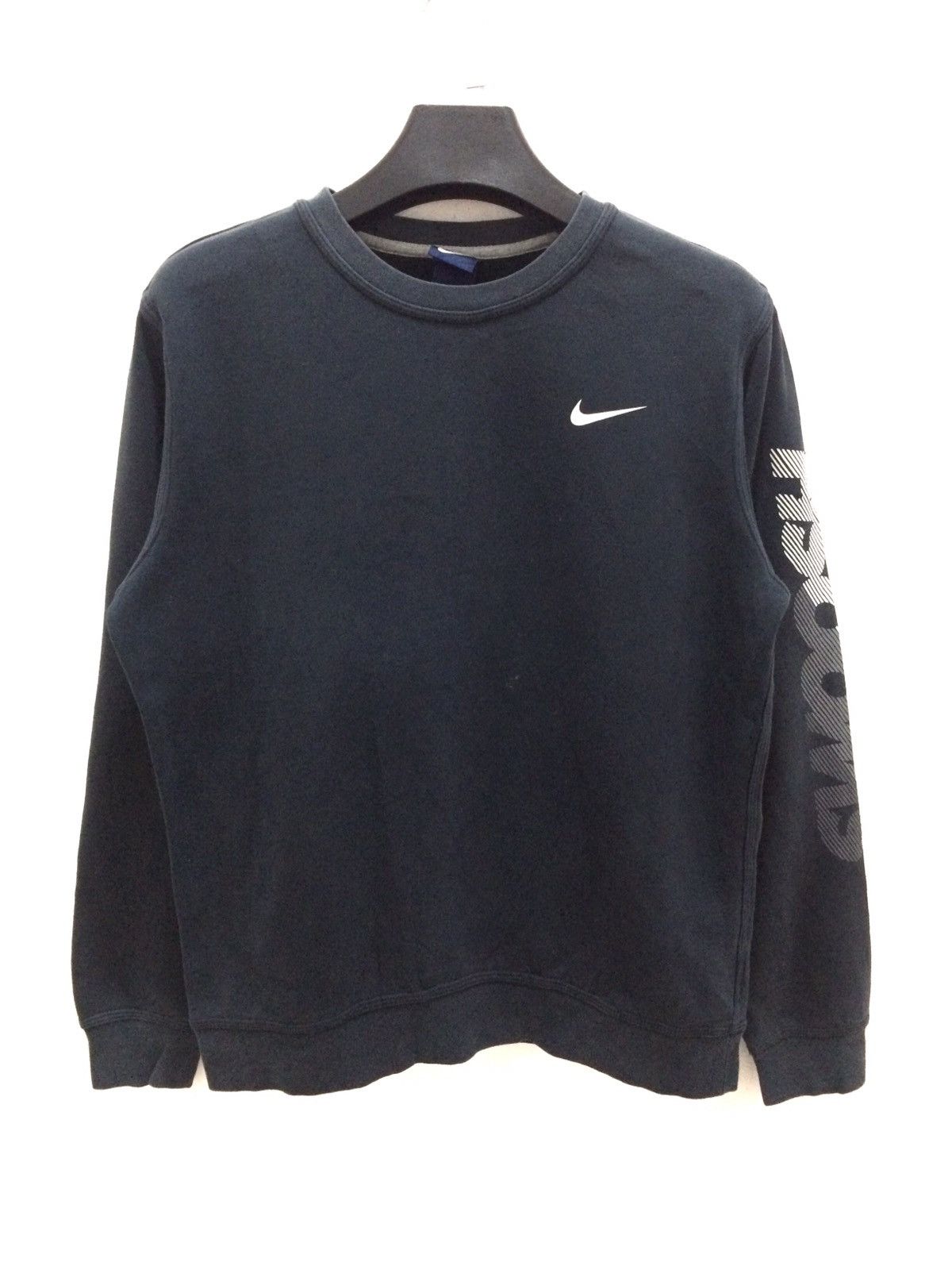 Nike Nike Swoosh Small Logo Sweatshirt Size US L / EU 52-54 / 3 - 1 Thumbnail