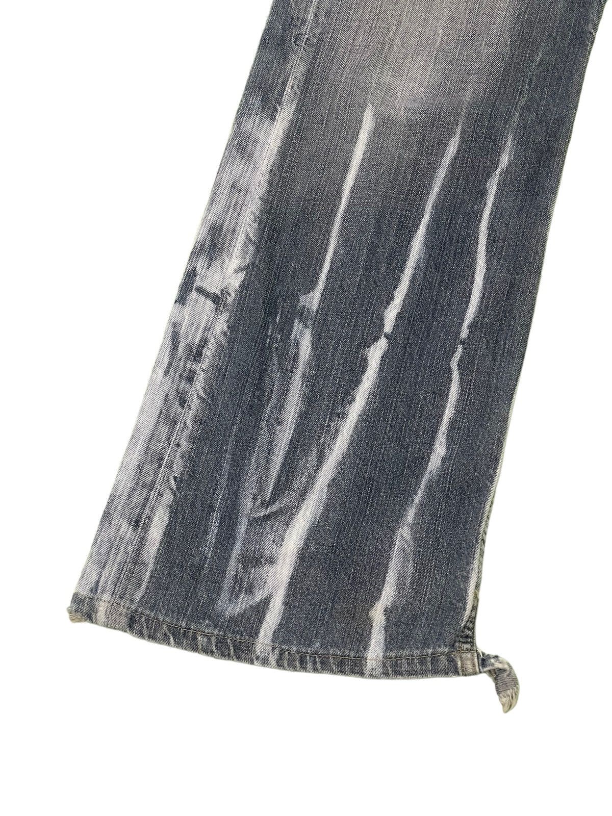 Japanese Brand Wide Leg Jeans Root Three Distress Denim 4🟦9 Size US 30 / EU 46 - 14 Thumbnail