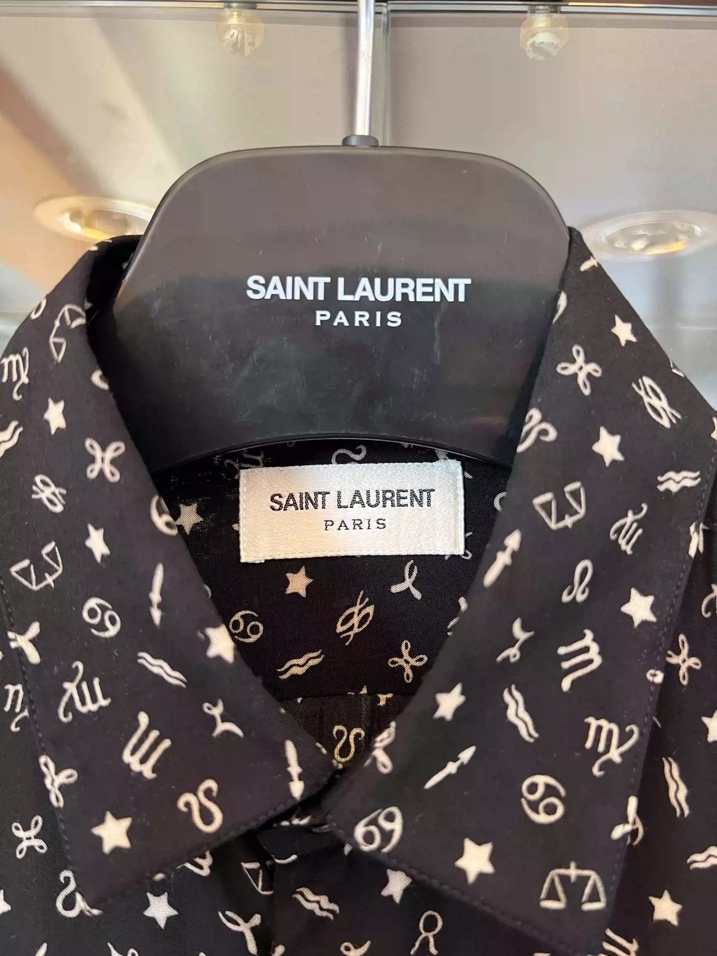 Saint Laurent Paris Saint Laurent Black and white silk constellation shirt Size US M / EU 48-50 / 2 - 4 Thumbnail