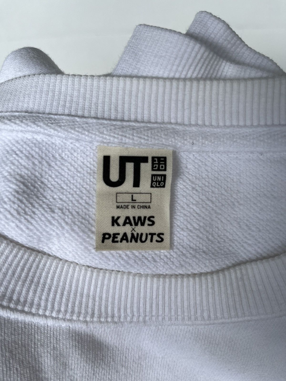 Kaws × Peanuts × Uniqlo Uniqlo x Kaws x Peanuts Sweatshirt Size US L / EU 52-54 / 3 - 5 Thumbnail