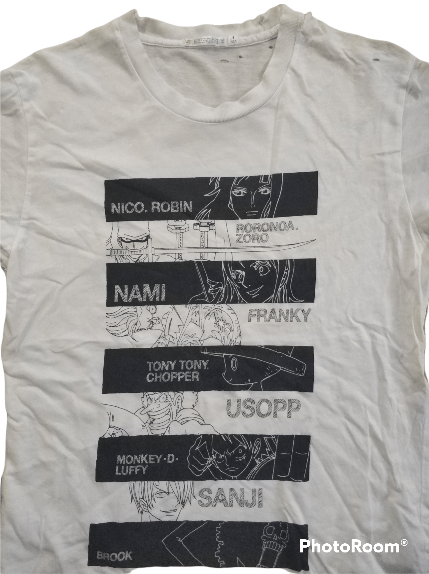One Piece 🔥Distressed One Piece Character x Uniqlo White Tees Size US S / EU 44-46 / 1 - 7 Thumbnail