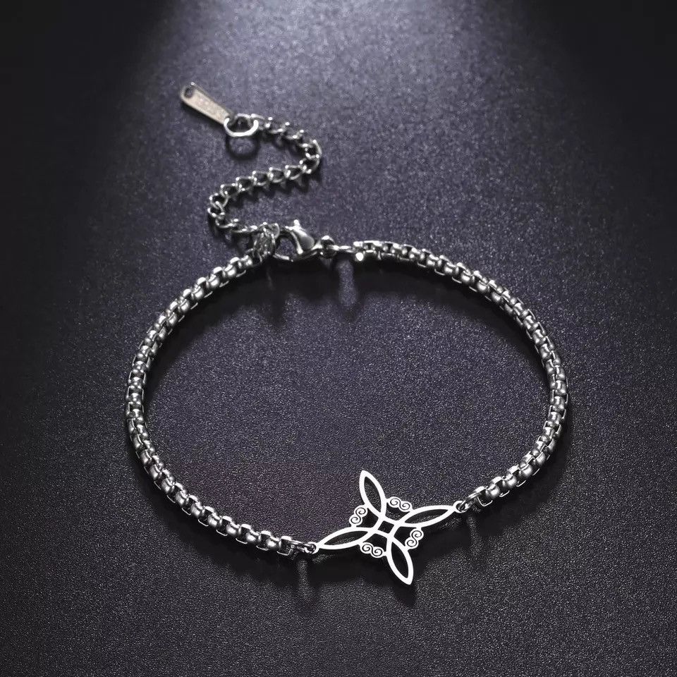 Jewelry Witchcraft Witch Knot Charm Bracelet Size ONE SIZE - 1 Thumbnail