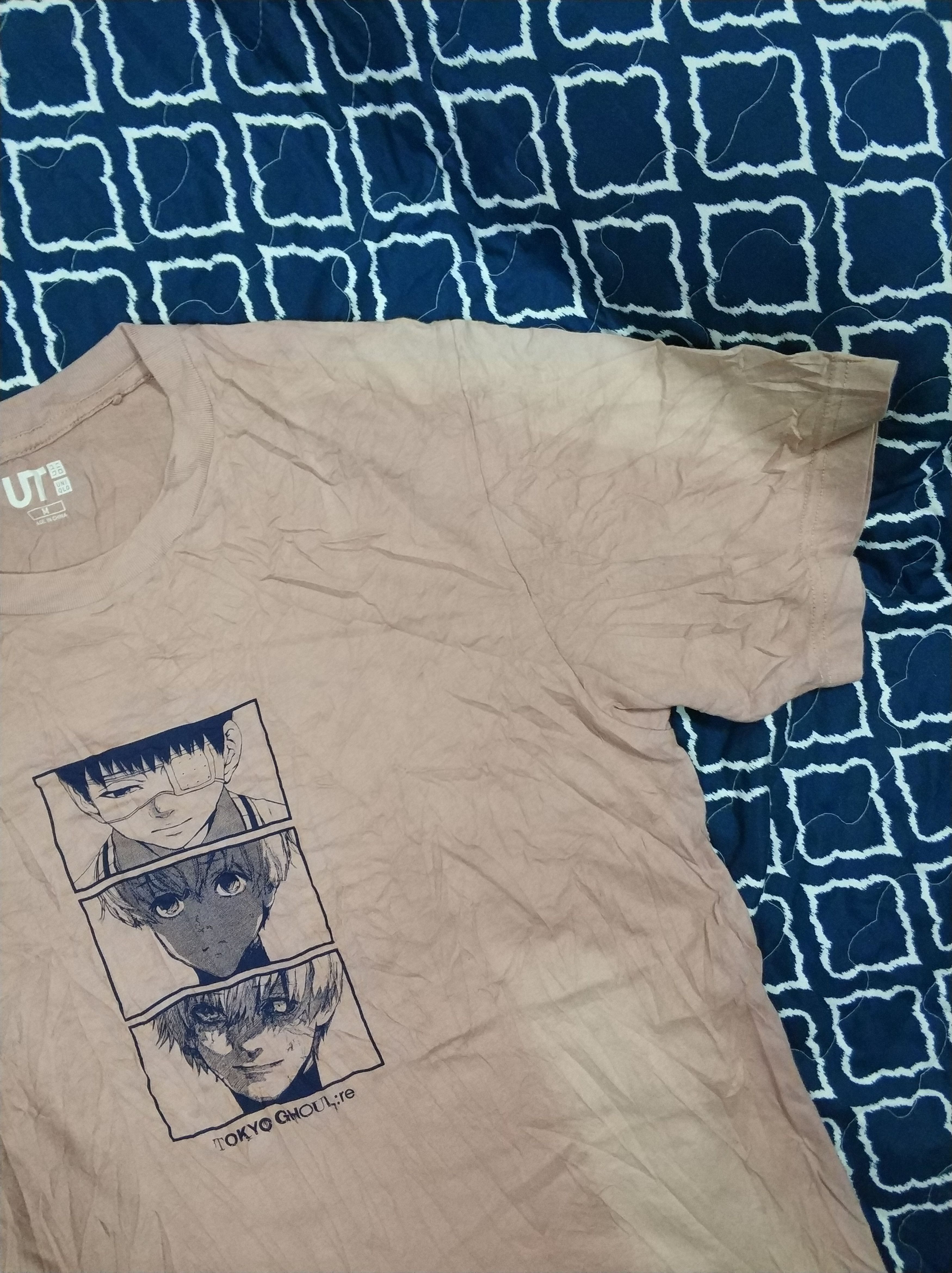 Anime 🔥Sun Faded Uniqlo x Tokyo Ghoul Anima Tees Size US M / EU 48-50 / 2 - 3 Thumbnail