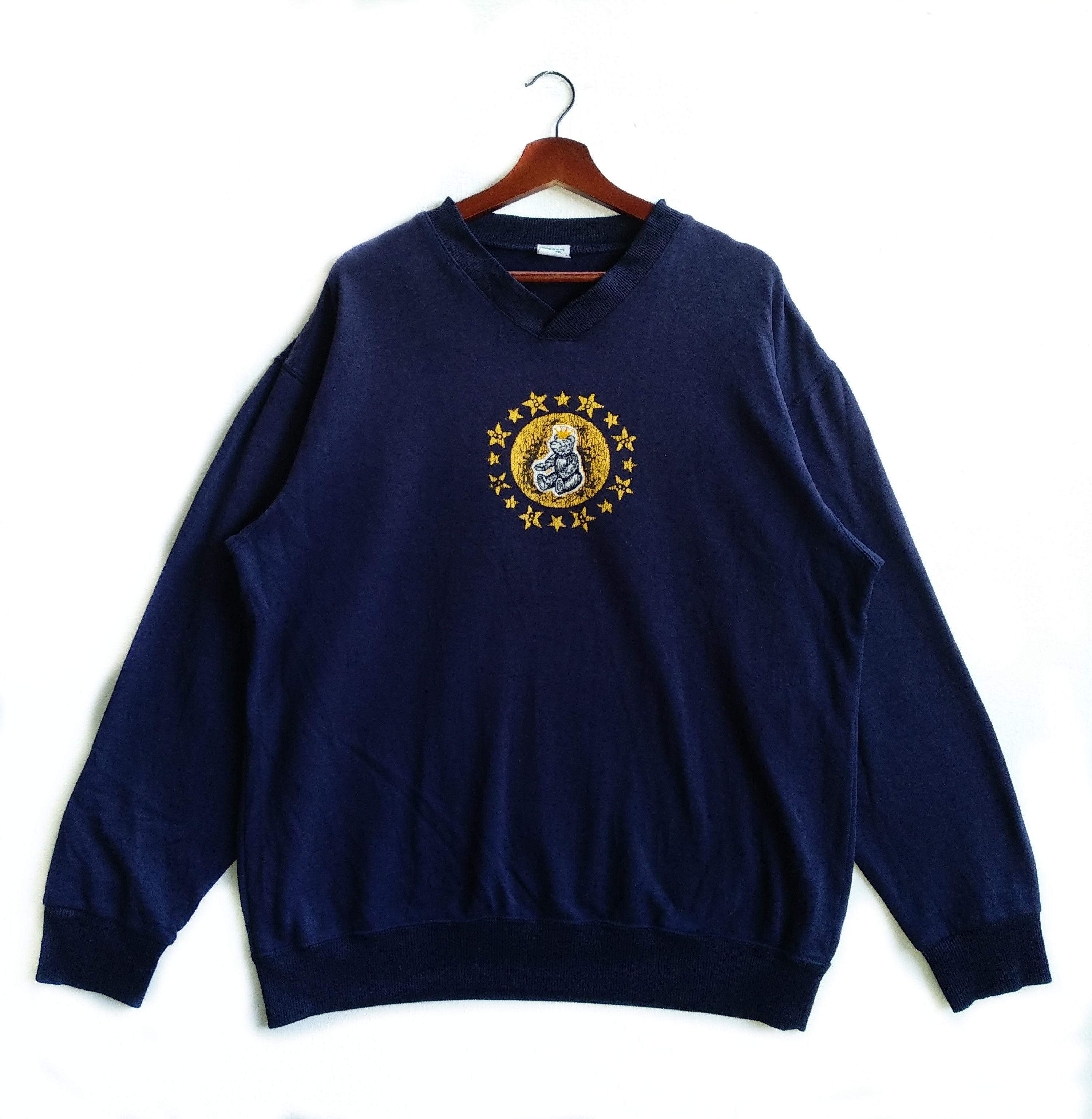 VINTAGE UNITED COLORS OF BENETTON SWEATSHIRT/Size XL