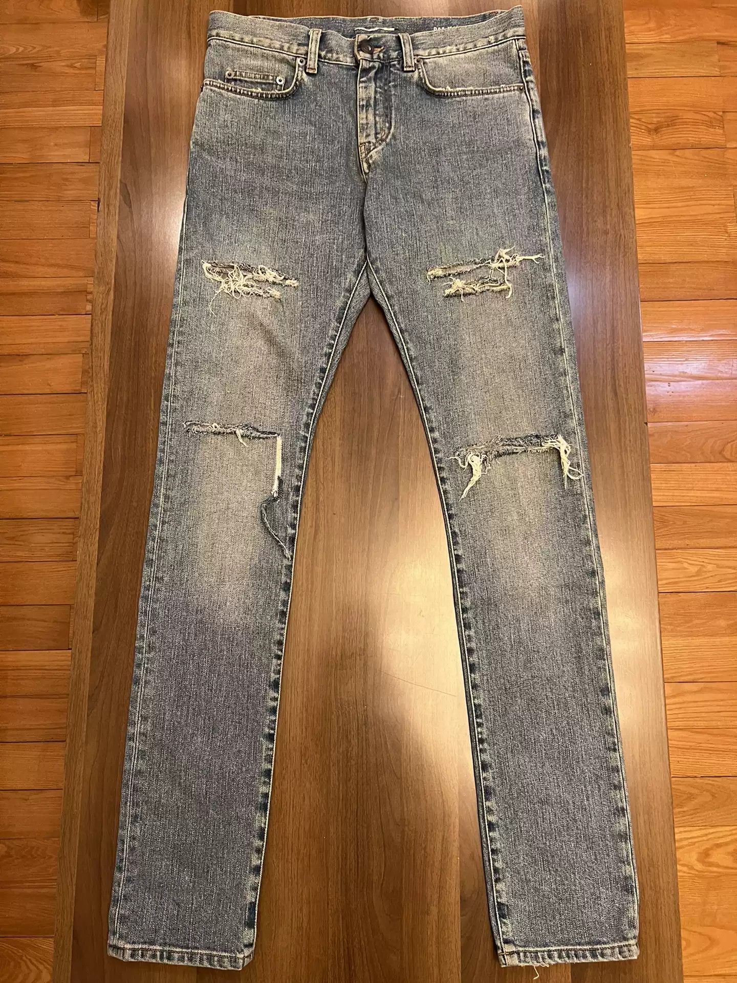 Saint Laurent Paris Saint Laurent Washed light blue four cut jeans Size US 29 - 1 Thumbnail