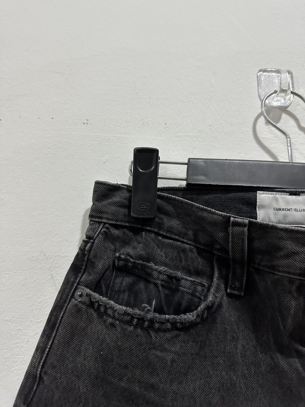 Current/Elliot Current/Elliot distressed denim pant jeans Size US 27 - 14 Thumbnail