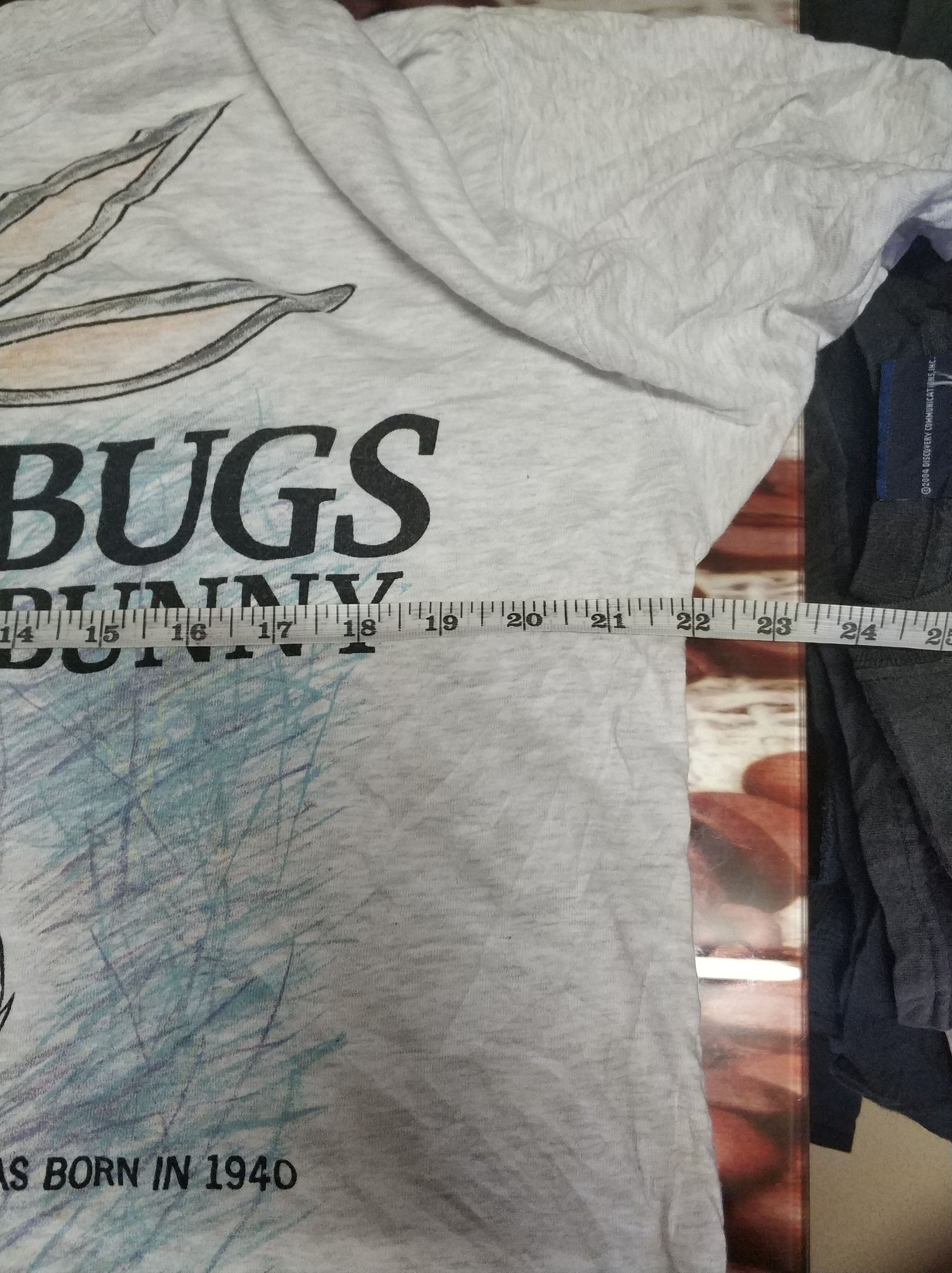 Cartoon Network 🔥Vintage Distressed Vintage 1996 Bugs Bunny Mirror Tees Size US M / EU 48-50 / 2 - 8 Thumbnail