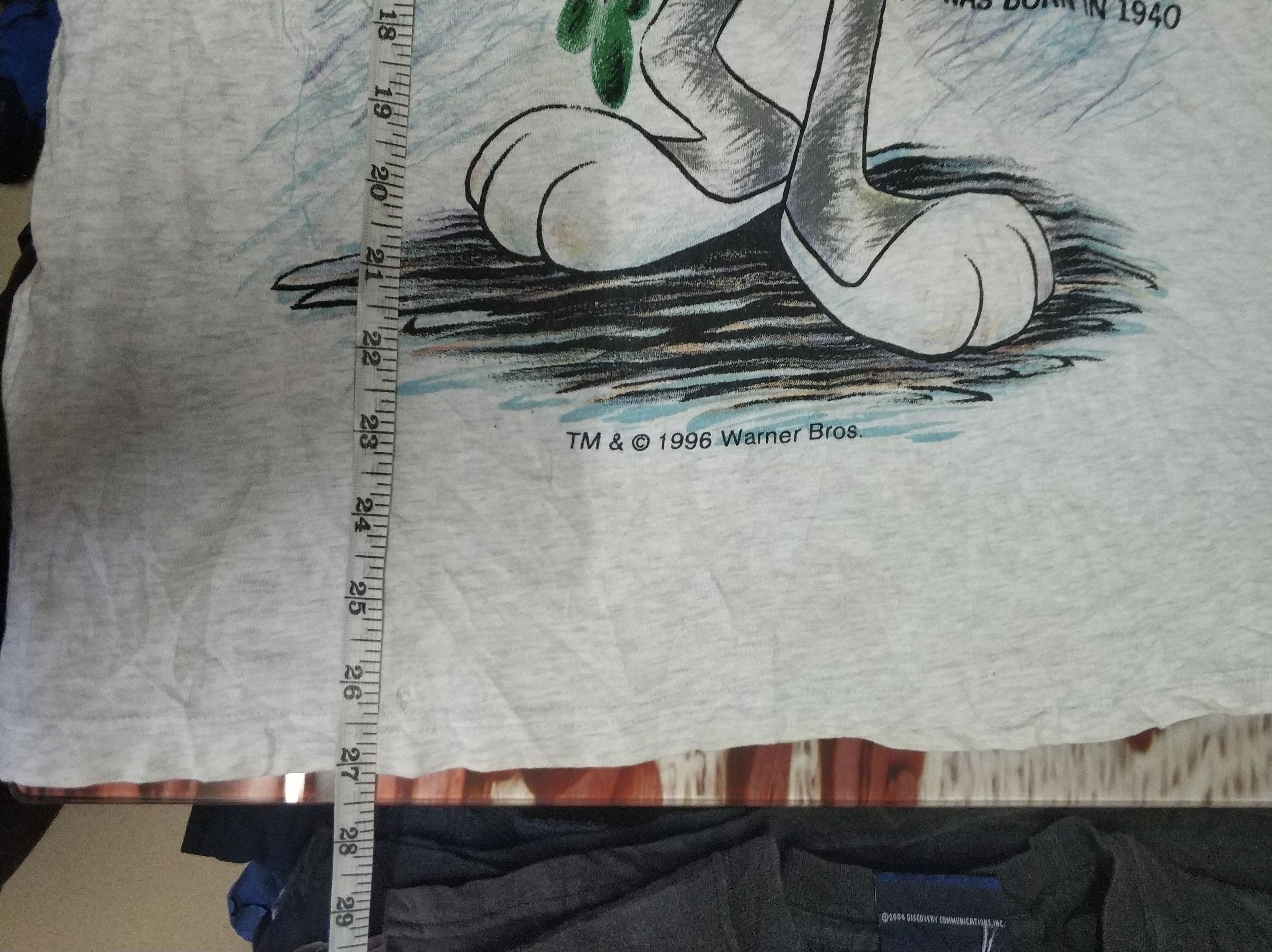 Cartoon Network 🔥Vintage Distressed Vintage 1996 Bugs Bunny Mirror Tees Size US M / EU 48-50 / 2 - 9 Thumbnail