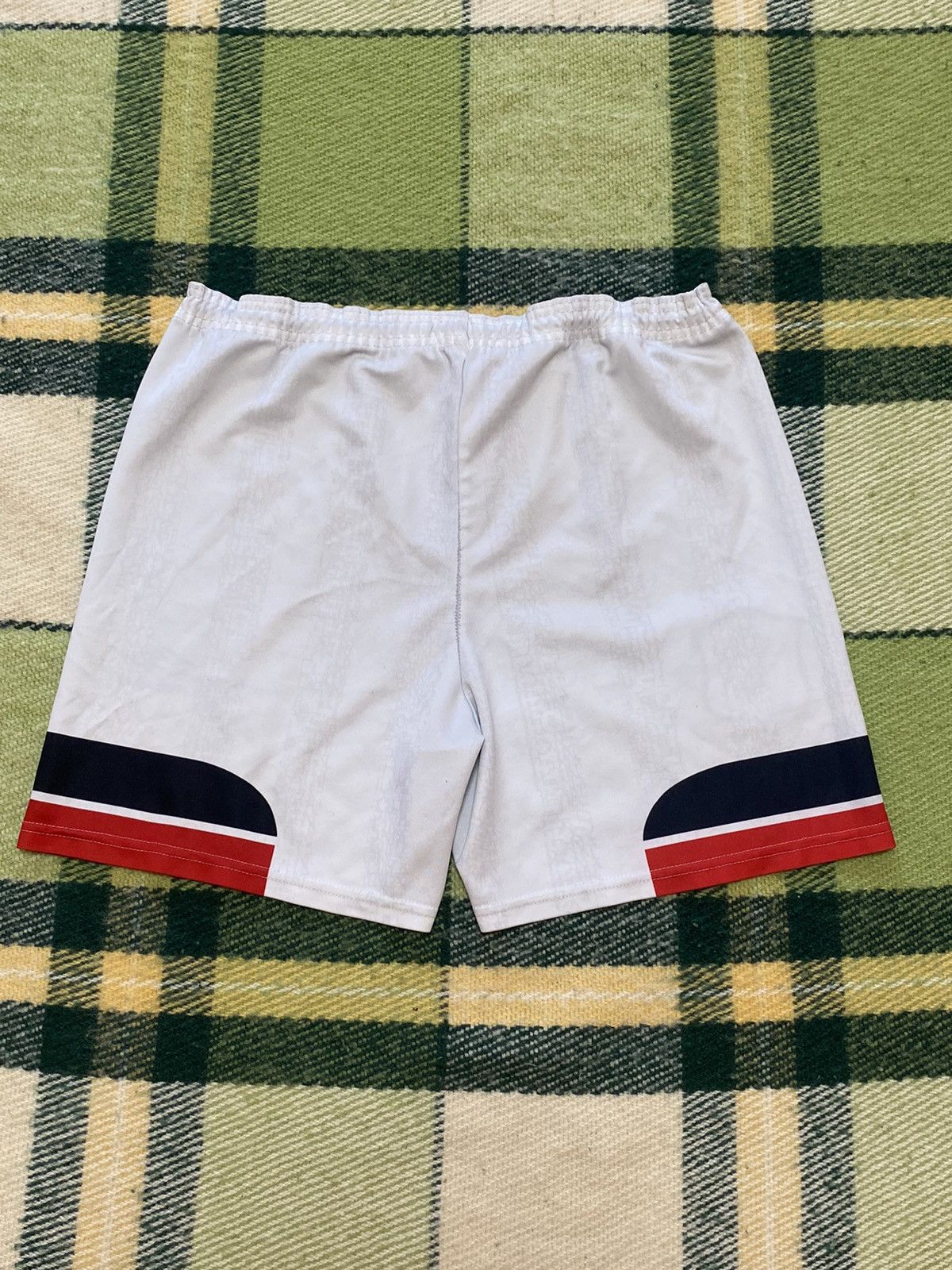 Umbro Vintage 90s Umbro shorts Manchester United soccer size S Size US 30 / EU 46 - 3 Thumbnail