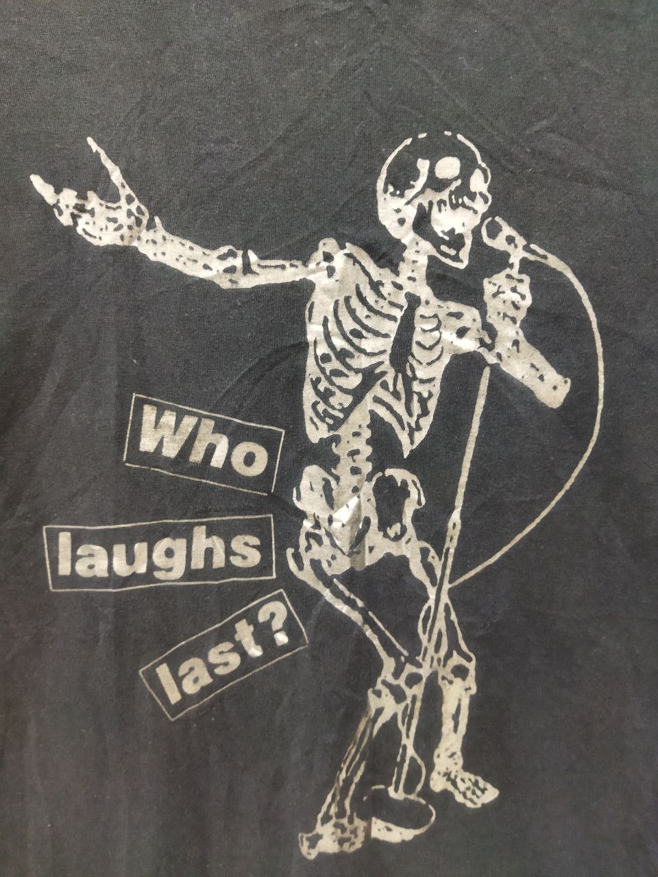Barbara Kruger Vintage Barbara Kruger X RATM Who Laughs Last Tee Size US M / EU 48-50 / 2 - 3 Thumbnail