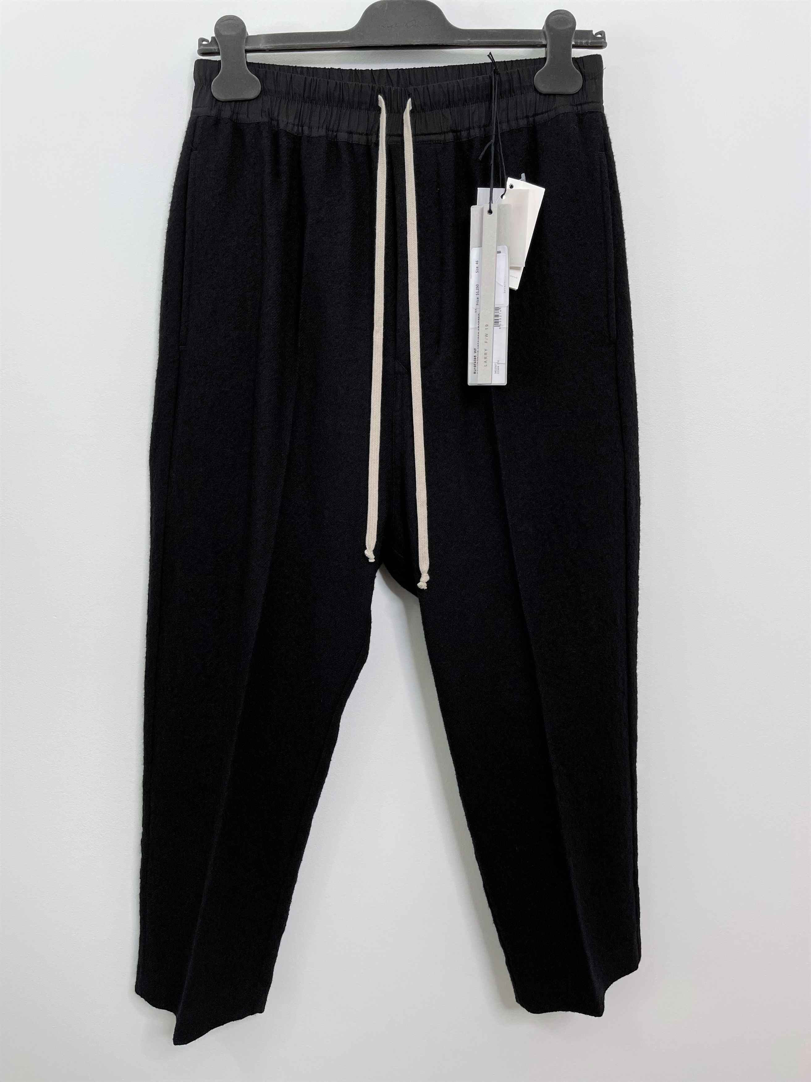 image of Rick Owens Eu46 Black Wool Drawstring Cropped Astaire Fw19 Larry, Men's (Size 30)