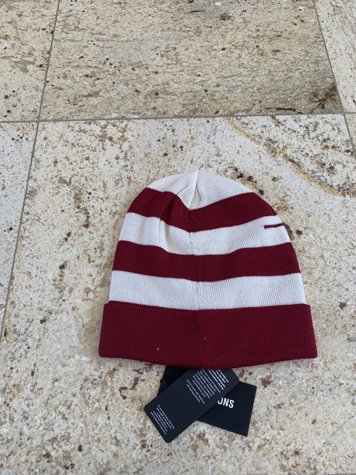 Raf Simons Red & White Stripe Pure Wool Beanie Hat Size ONE SIZE - 6 Thumbnail