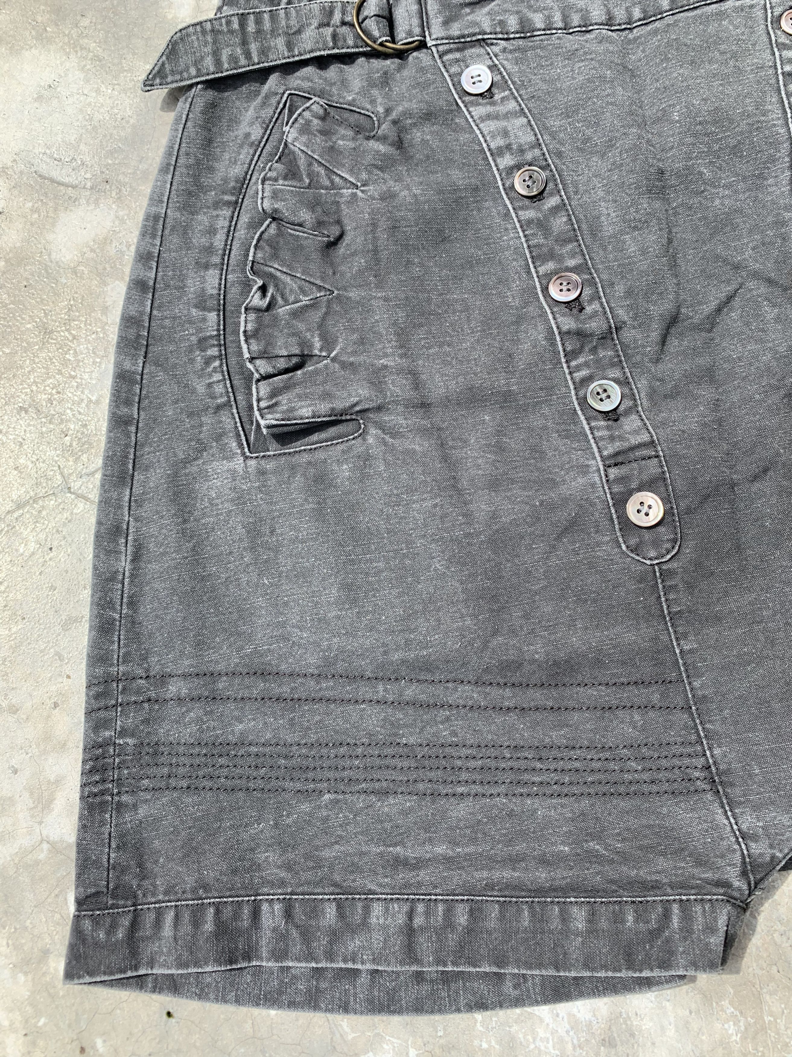 Tsumori Chisato Vintage Tsumori Chisato Faded Black Shorts Skirt Pants Size 30" / US 8 / IT 44 - 4 Thumbnail