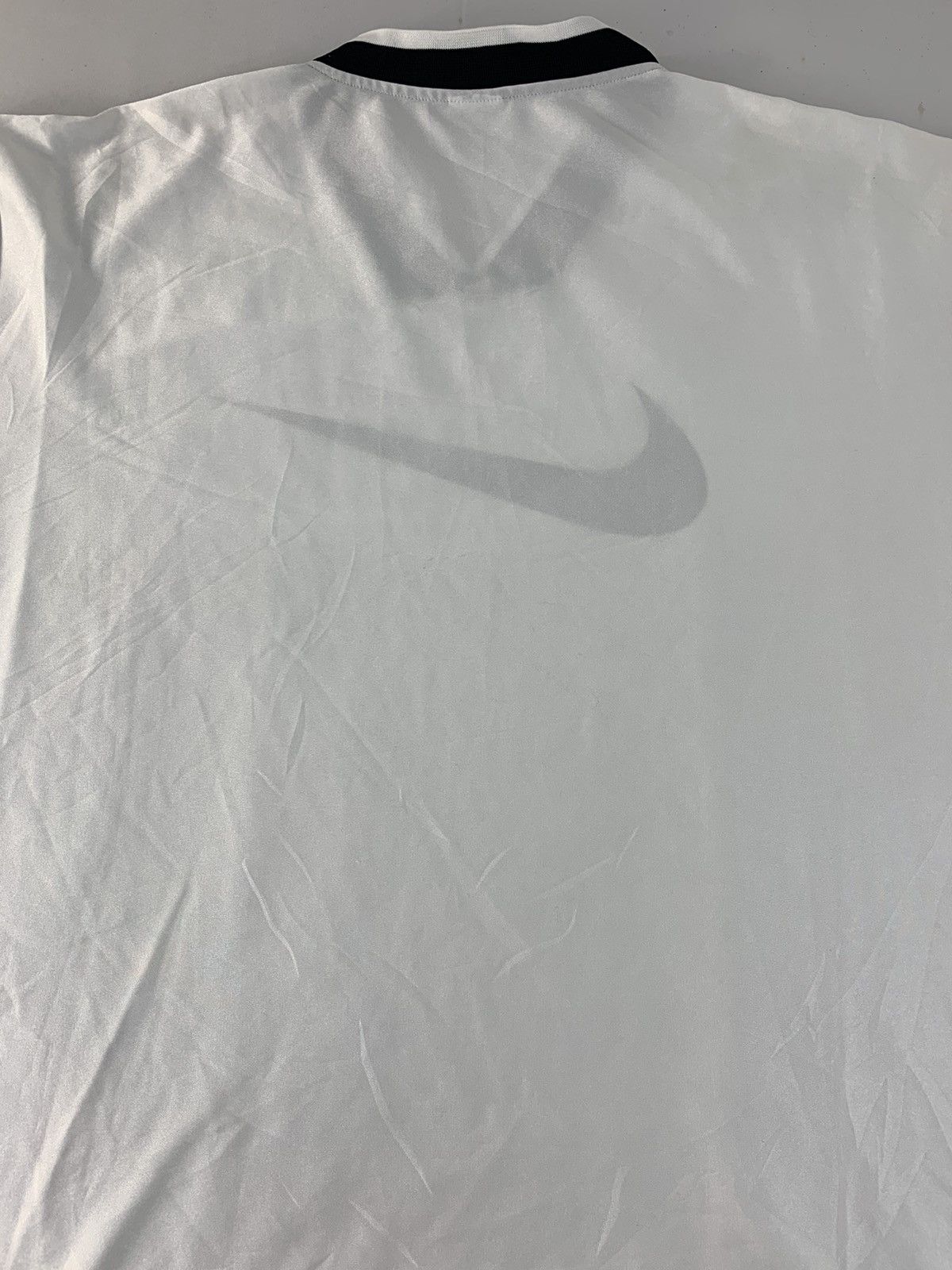 Nike Hype Nike Swoosh Big Logo V Neck Printed Jerseys Tee Size US XL / EU 56 / 4 - 4 Thumbnail