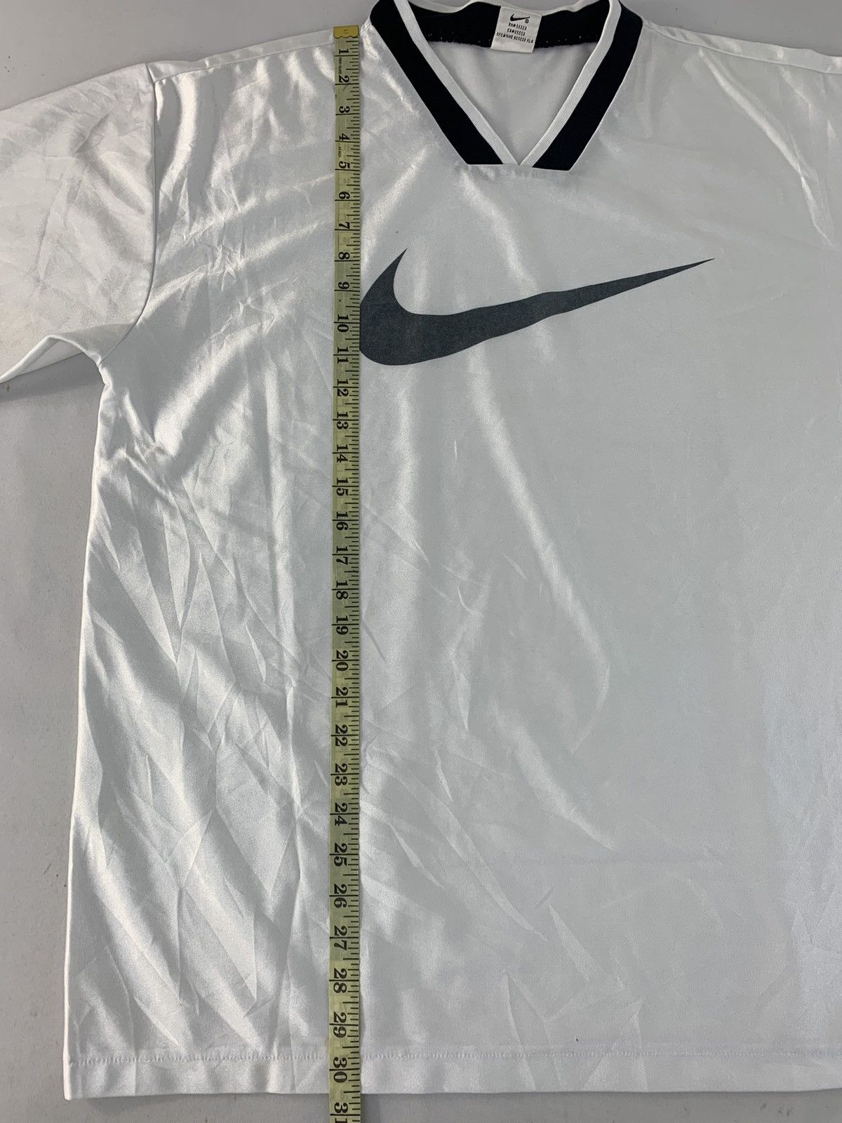 Nike Hype Nike Swoosh Big Logo V Neck Printed Jerseys Tee Size US XL / EU 56 / 4 - 8 Thumbnail
