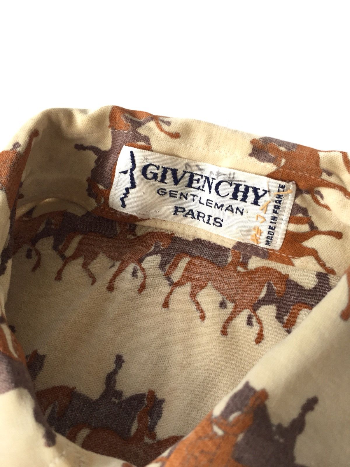 Givenchy Made in France 80’s Overprinted Horse Stretch Slim Fit Shirt Size US S / EU 44-46 / 1 - 8 Thumbnail