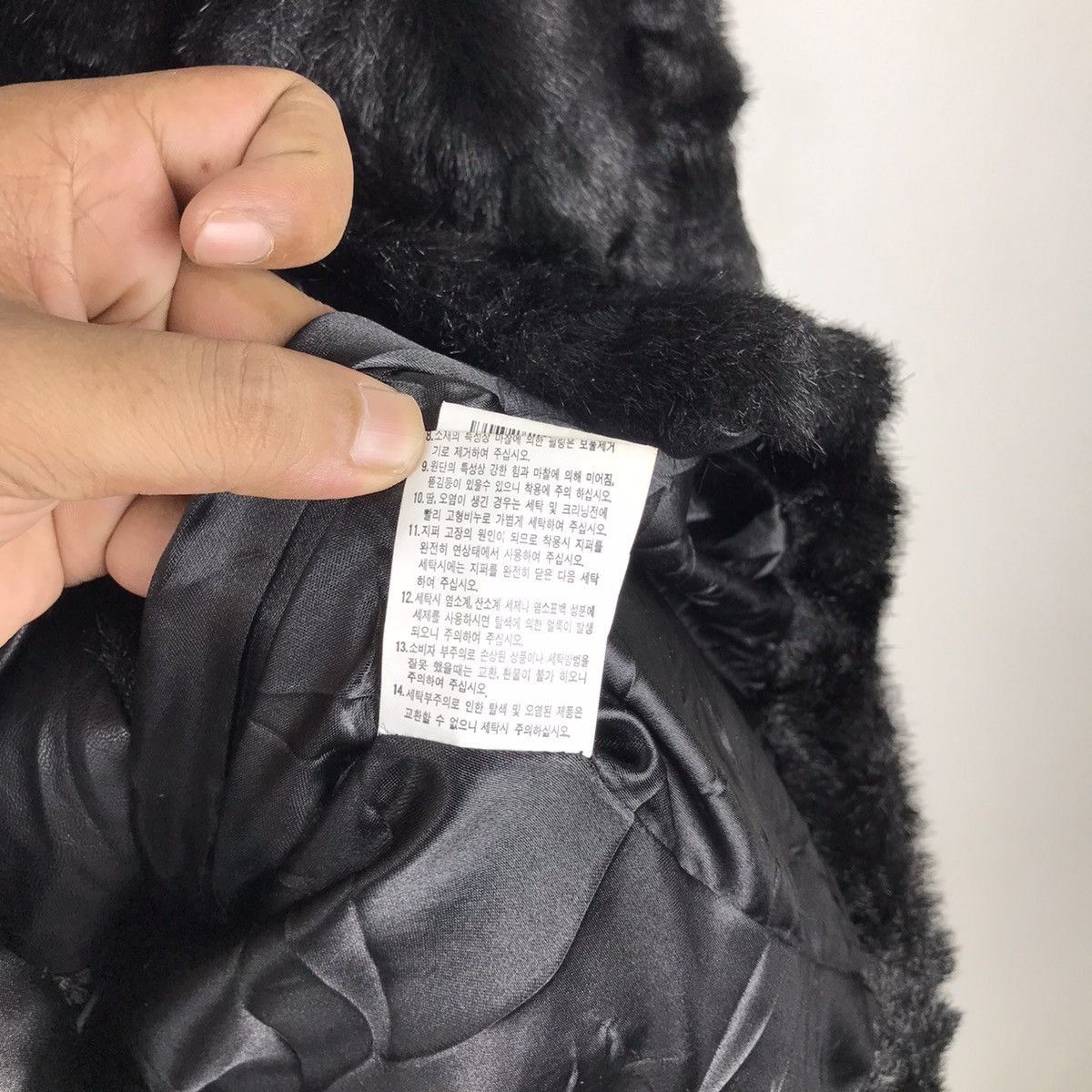 Japanese Brand × Vintage Vintage japanese S.Lriahh 100% Pure Mink Black Over Jacket Size S / US 4 / IT 40 - 14 Thumbnail