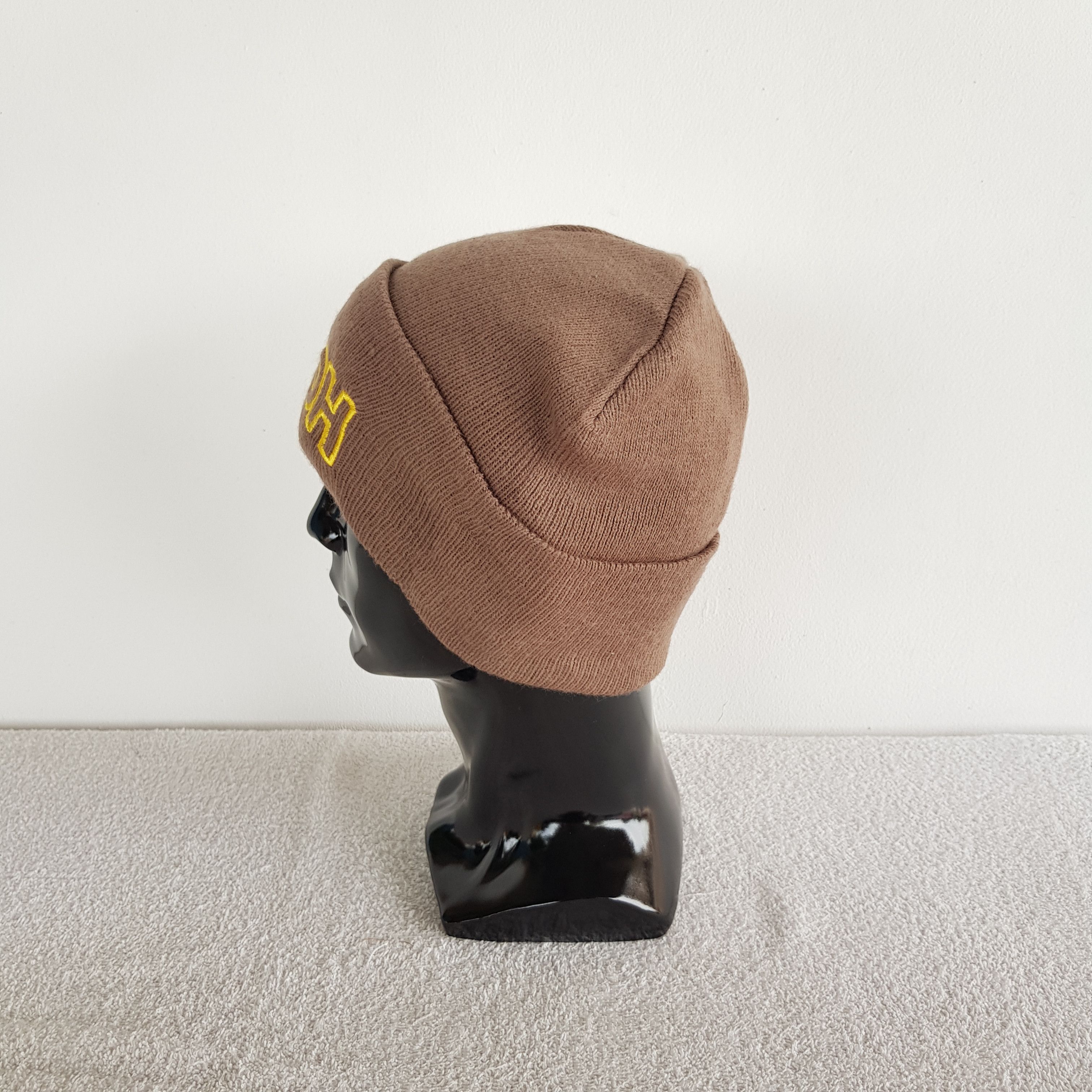 Disney × Vintage Pooh Beanie Cartoon Snow Cap Disney Anime Hats - AC10749. Size ONE SIZE - 4 Thumbnail