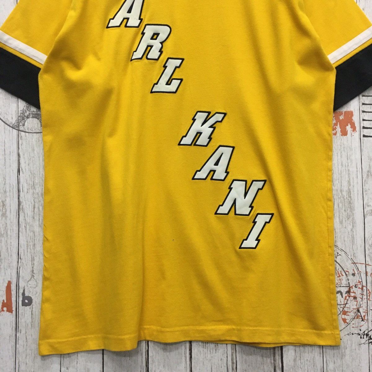 Karl Kani × Rap Tees × Vintage 🔥KARL KANI SPELLOUT LOGO TSHIRT Size US XL / EU 56 / 4 - 4 Thumbnail