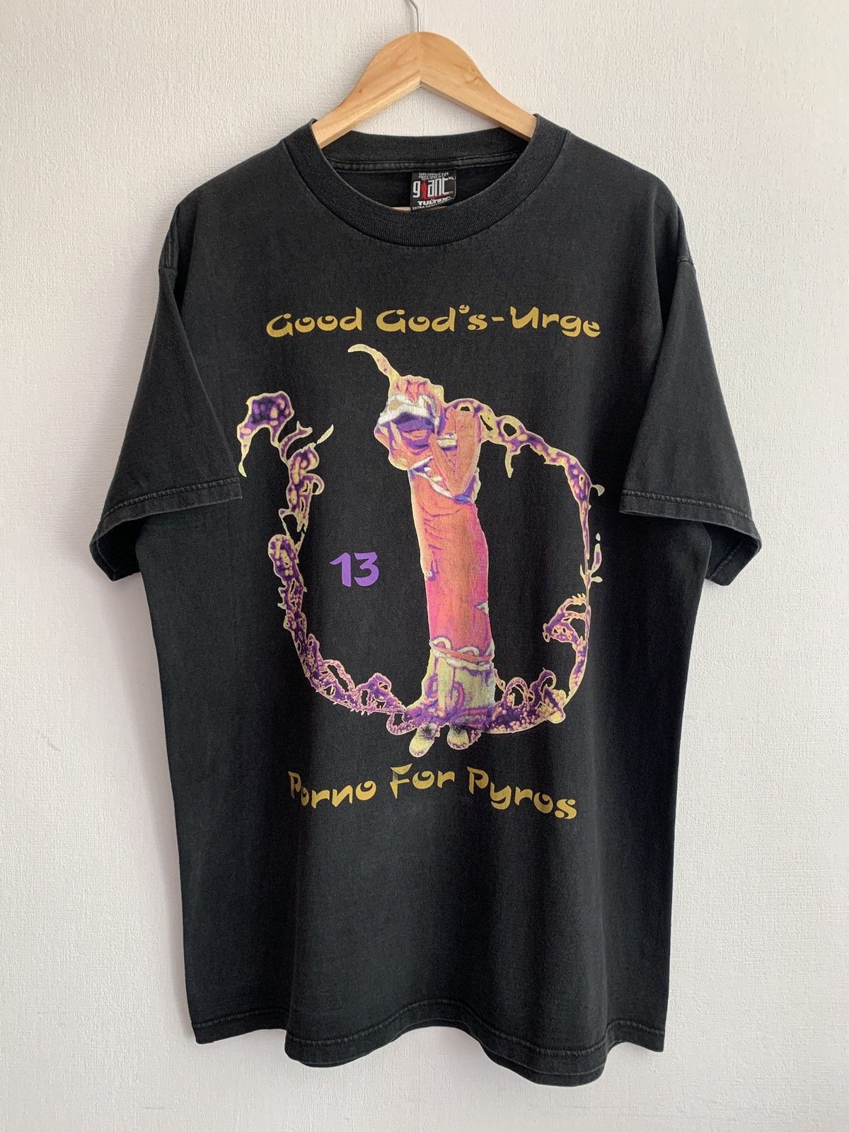 Band Tees Vintage 1996 Porno for Pyros “Good God's Urge” T-Shirt Size US XL / EU 56 / 4 - 1 Thumbnail