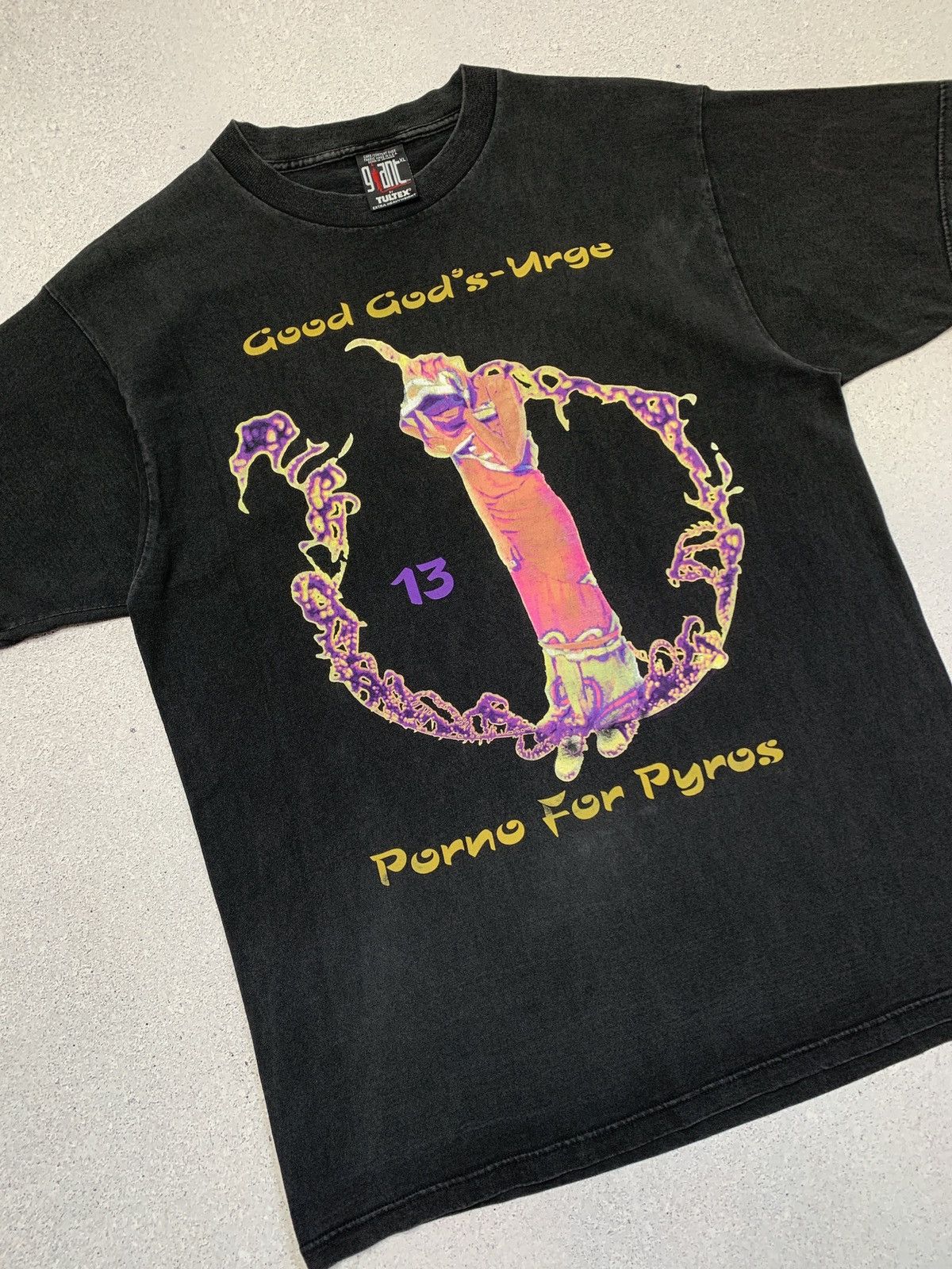 Band Tees Vintage 1996 Porno for Pyros “Good God's Urge” T-Shirt Size US XL / EU 56 / 4 - 5 Thumbnail