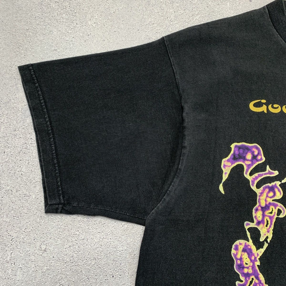 Band Tees Vintage 1996 Porno for Pyros “Good God's Urge” T-Shirt Size US XL / EU 56 / 4 - 11 Thumbnail