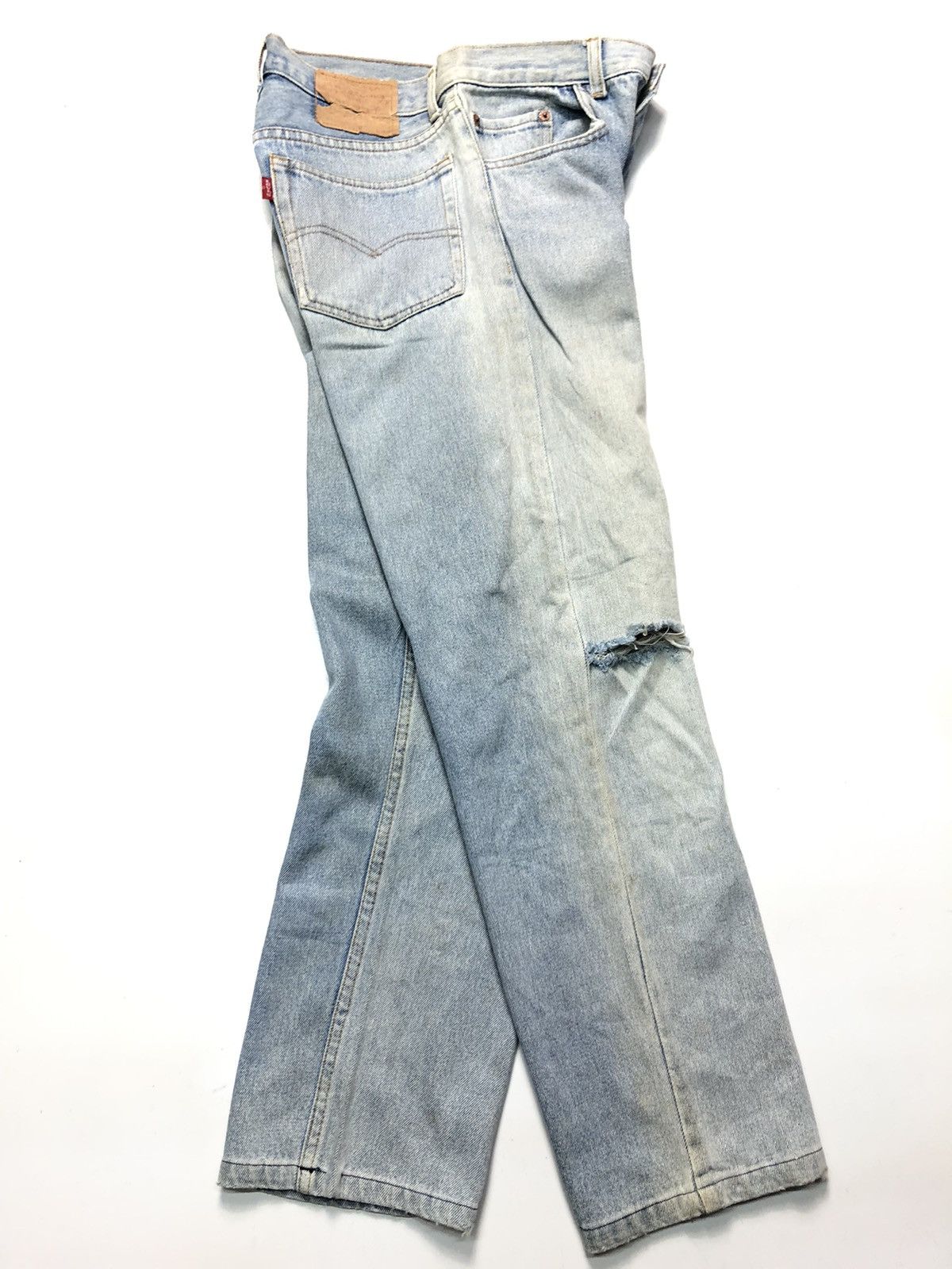 Levi's × Vintage VINTAGE 80s LEVIS BLUE WASH DISTRESSED DENIM Size US 28 / EU 44 - 11 Thumbnail