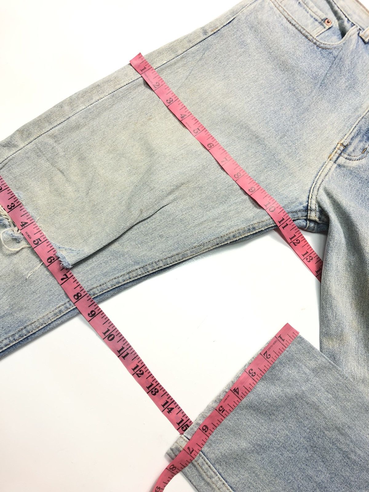 Levi's × Vintage VINTAGE 80s LEVIS BLUE WASH DISTRESSED DENIM Size US 28 / EU 44 - 13 Thumbnail