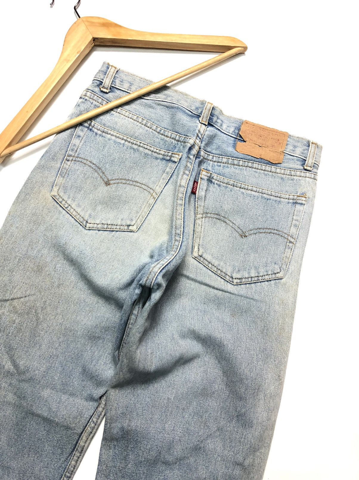 Levi's × Vintage VINTAGE 80s LEVIS BLUE WASH DISTRESSED DENIM Size US 28 / EU 44 - 2 Thumbnail