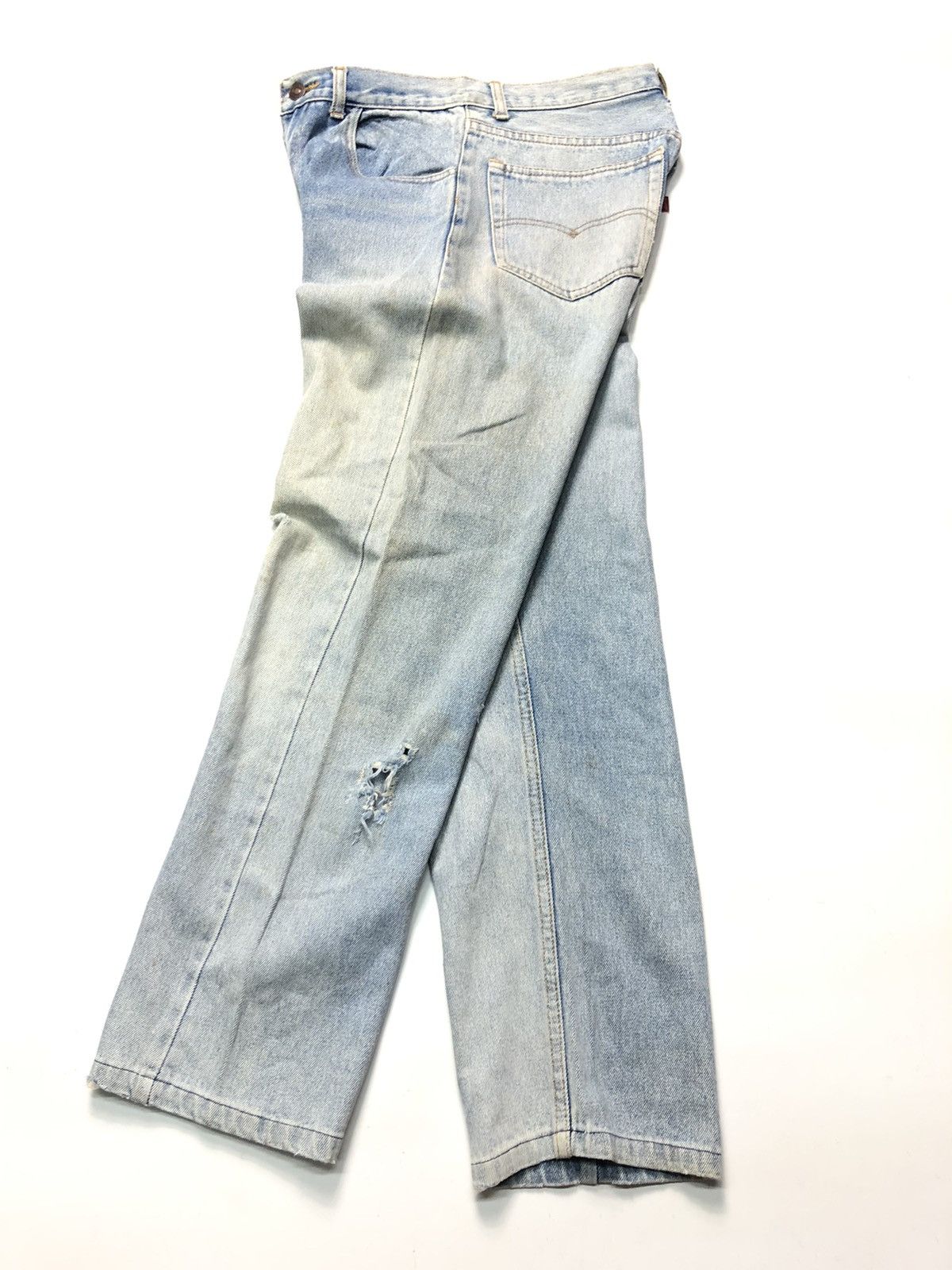 Levi's × Vintage VINTAGE 80s LEVIS BLUE WASH DISTRESSED DENIM Size US 28 / EU 44 - 10 Thumbnail