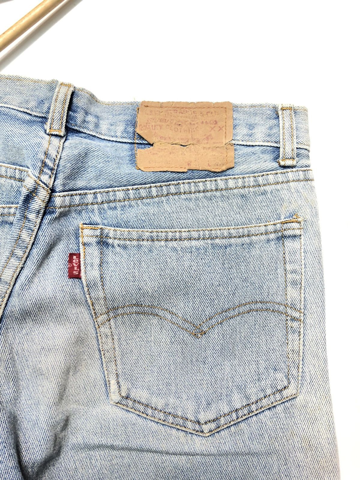 Levi's × Vintage VINTAGE 80s LEVIS BLUE WASH DISTRESSED DENIM Size US 28 / EU 44 - 3 Thumbnail