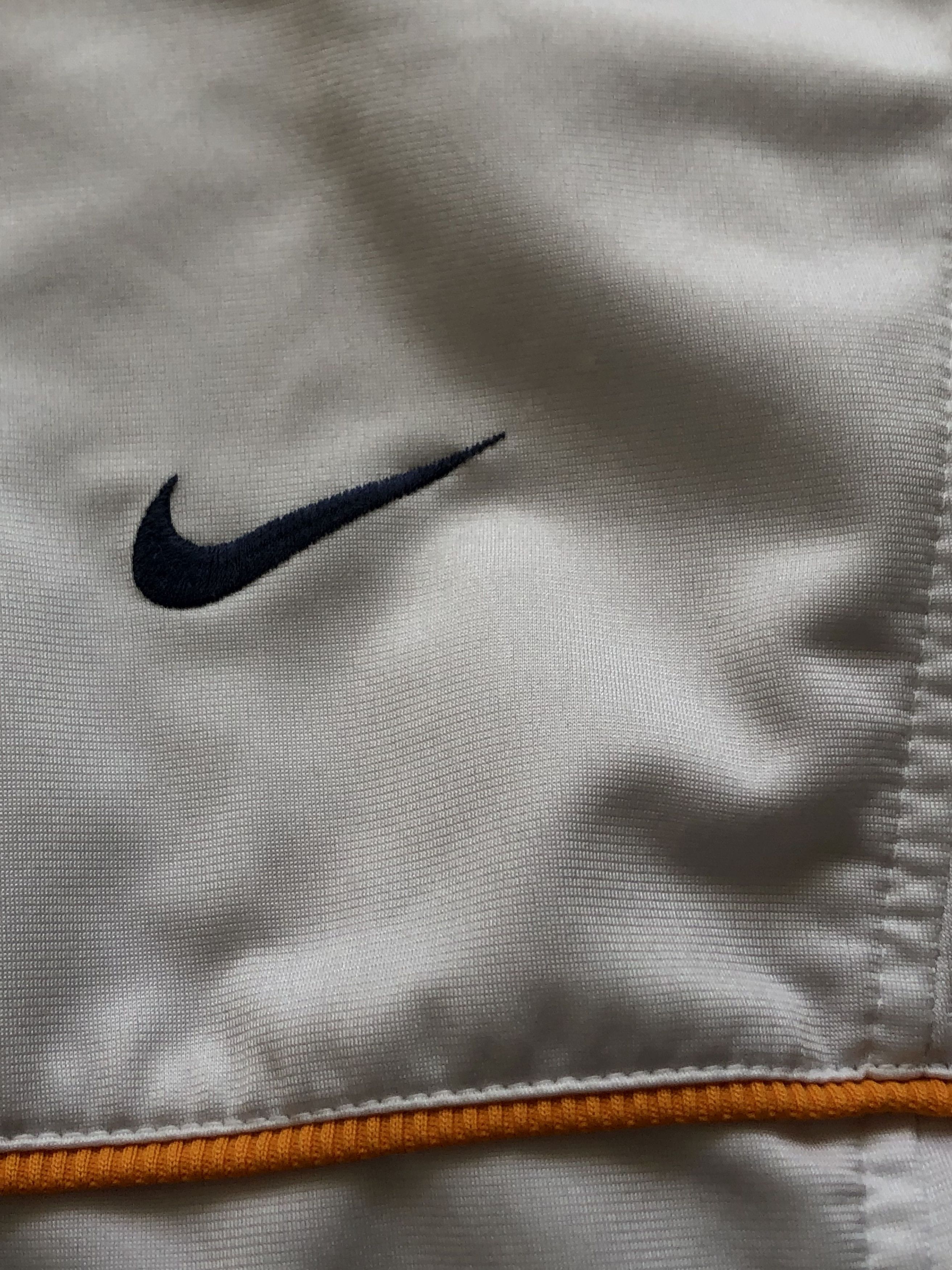 Nike Vintage Nike Sweatshirt White Rare Big Logo Swoosh Size US M / EU 48-50 / 2 - 6 Thumbnail