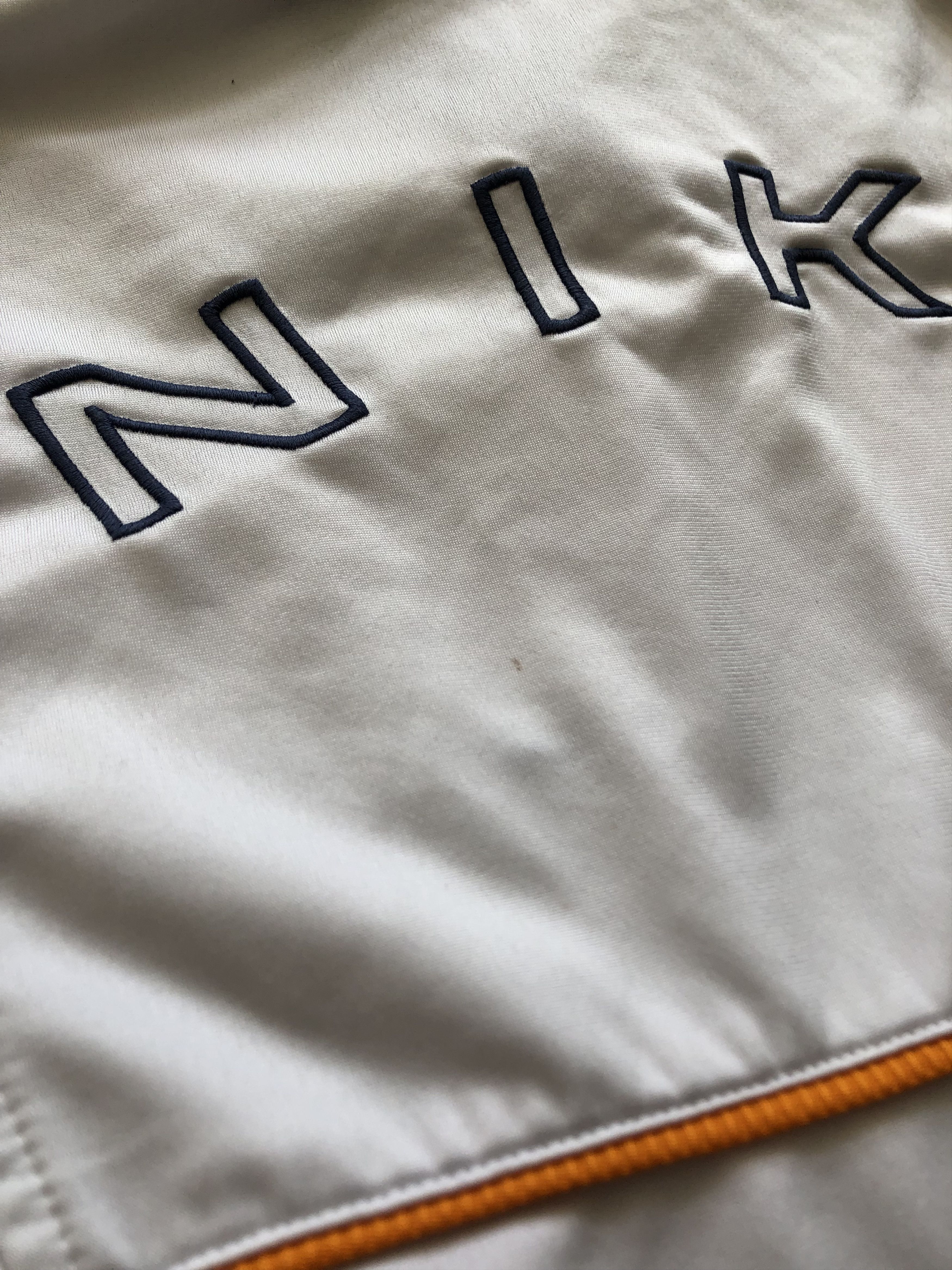 Nike Vintage Nike Sweatshirt White Rare Big Logo Swoosh Size US M / EU 48-50 / 2 - 12 Thumbnail