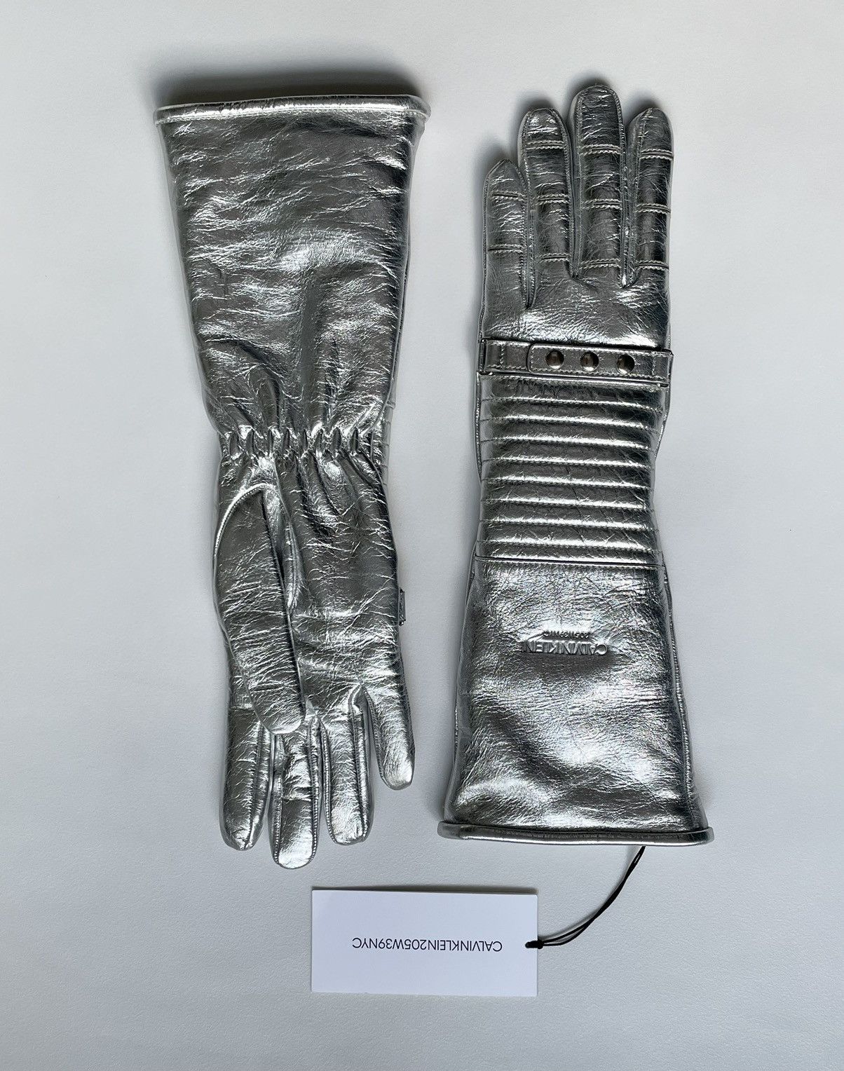 Calvin Klein 205W39NYC A/W 18 Silver Leather Astro Gloves Size ONE SIZE - 15 Thumbnail