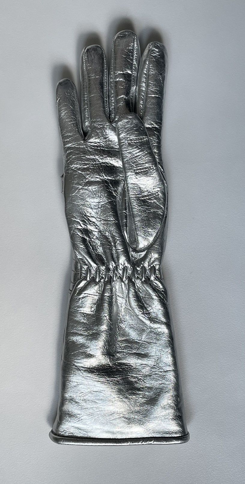 Calvin Klein 205W39NYC A/W 18 Silver Leather Astro Gloves Size ONE SIZE - 12 Thumbnail