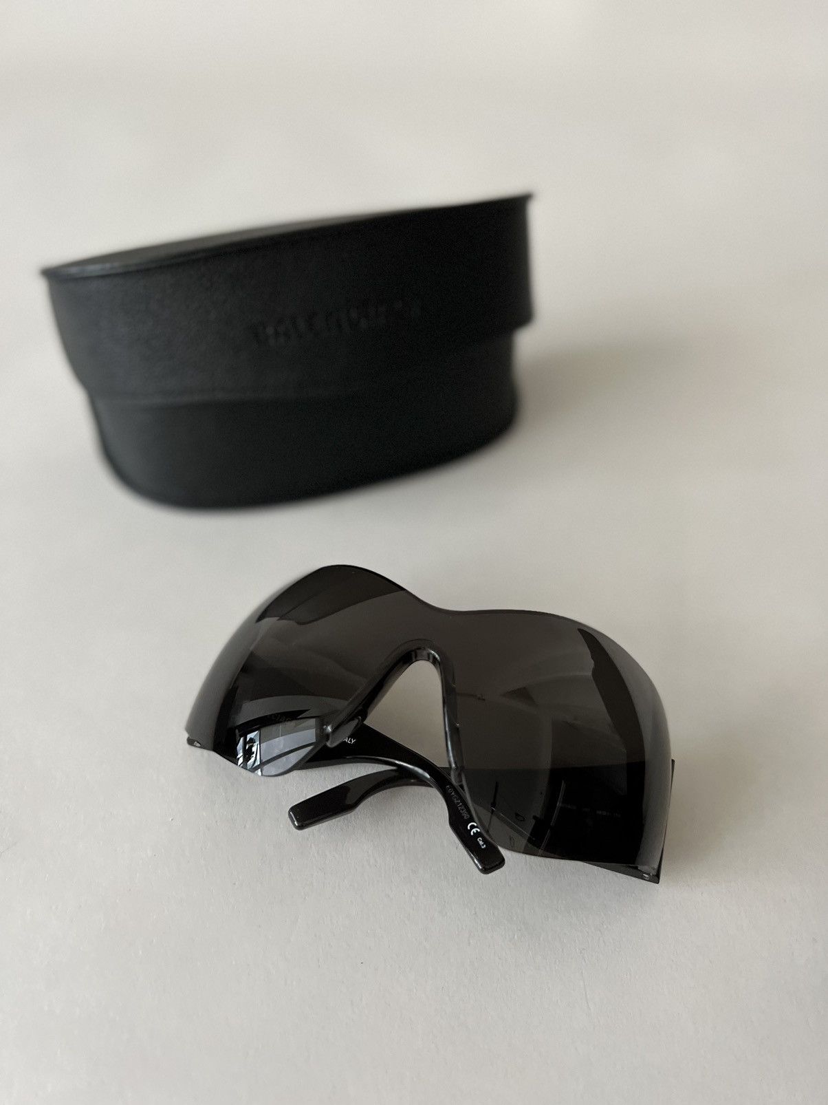 Balenciaga Balenciaga Shield Mask Sunglasses Size ONE SIZE - 2 Thumbnail
