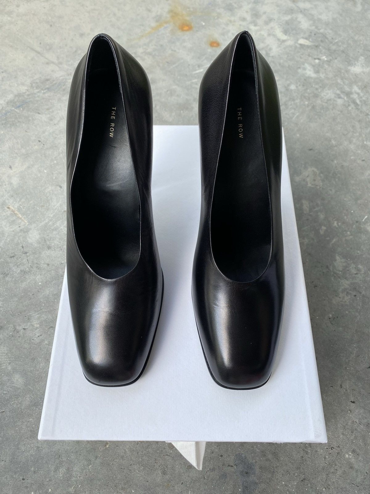 The Row EU 38 The Row Leather Jade Pumps Size US 8 / IT 38 - 3 Thumbnail
