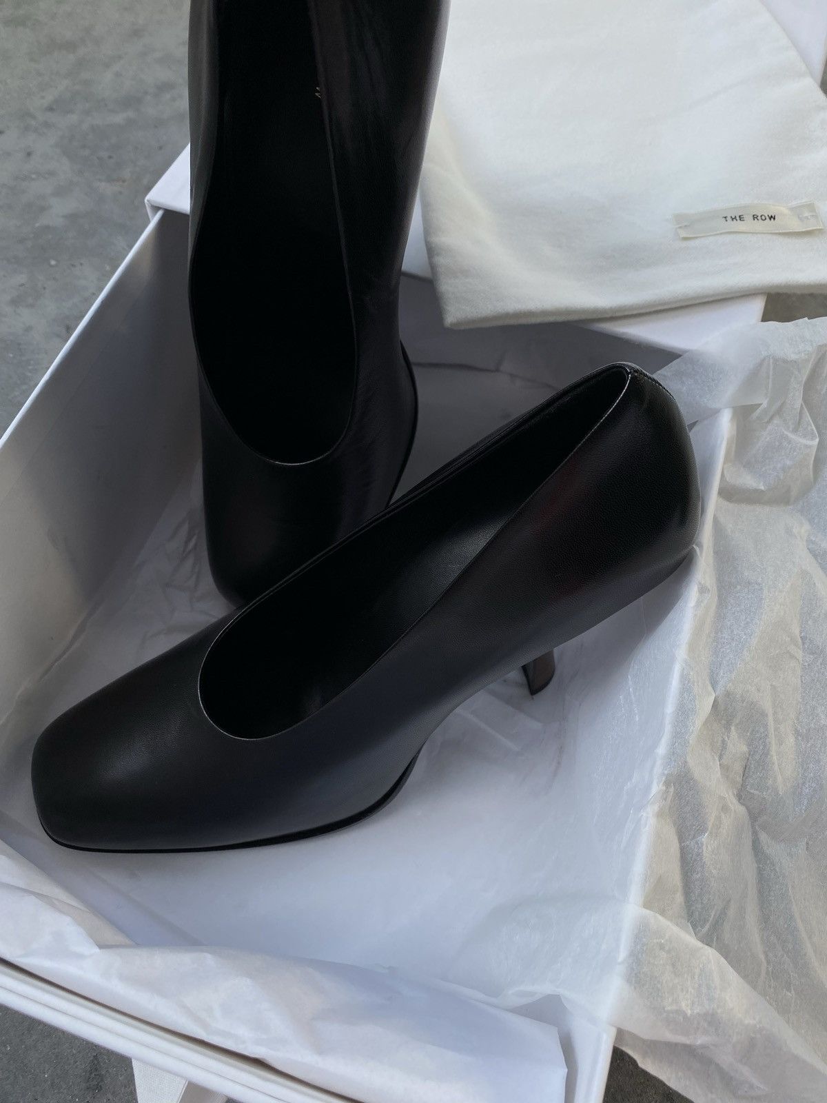 The Row EU 38 The Row Leather Jade Pumps Size US 8 / IT 38 - 8 Thumbnail