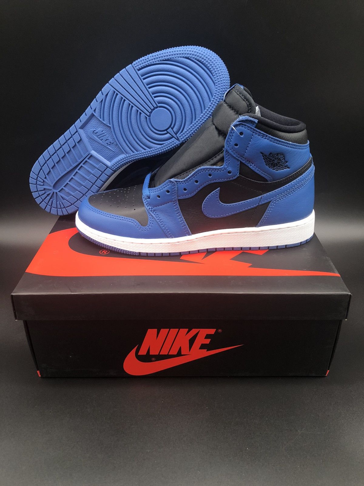 Jordan Brand Jordan 1 Retro High OG Dark Marina Blue (GS) Size US 6.5 / EU 39-40 - 4 Thumbnail