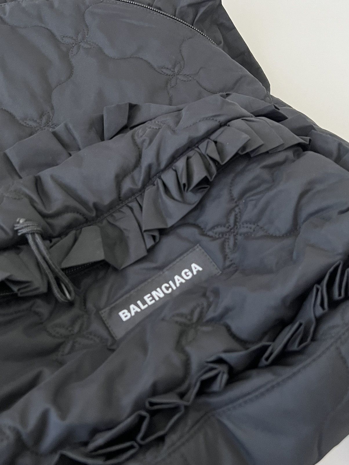 Balenciaga 🥩SUPER RARE🥩 Balenciaga Logo Ruffle Backpack Size ONE SIZE - 7 Thumbnail