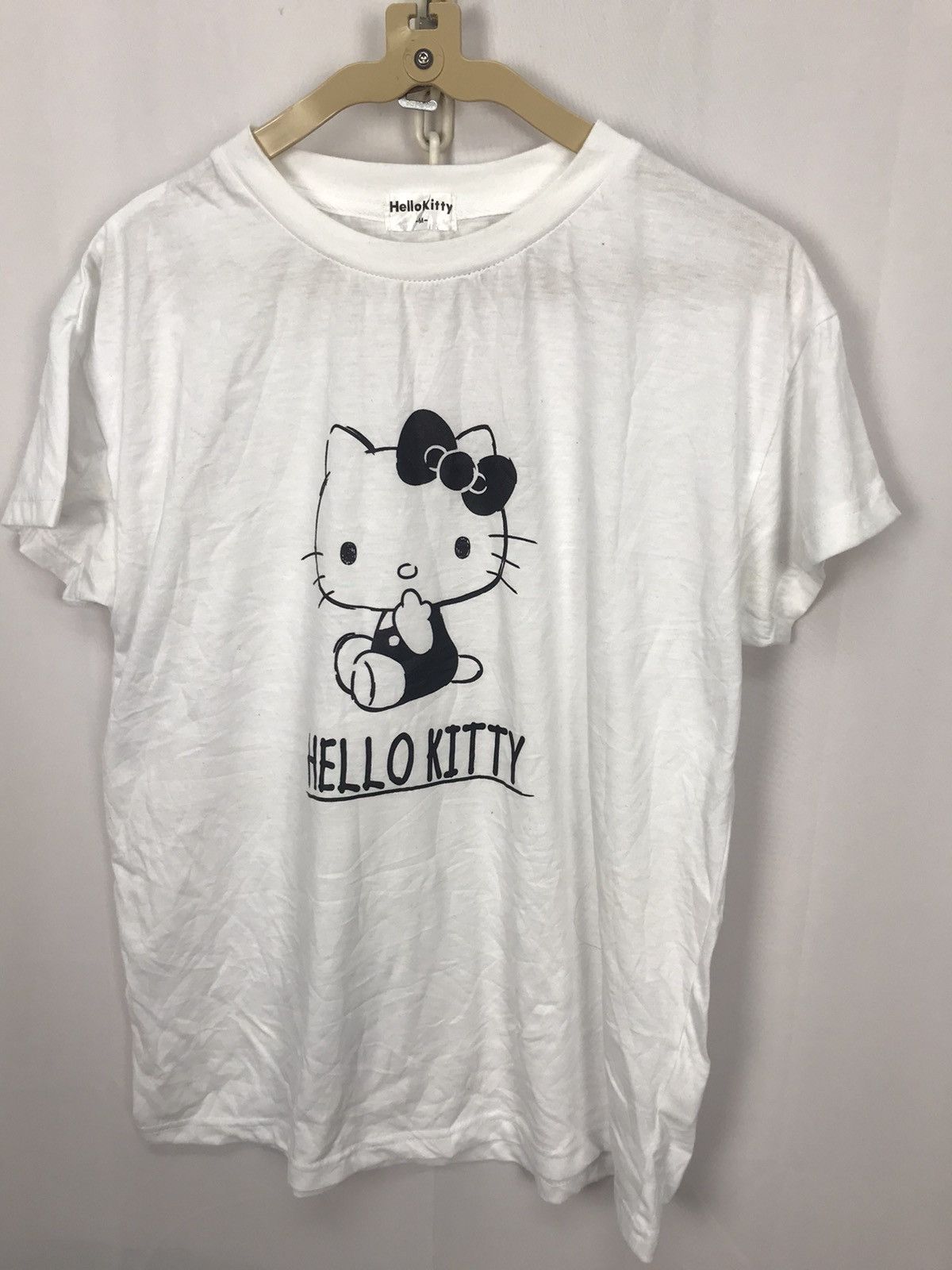 Japanese Brand × Vintage 🔥best offer 🔥Vintage hello kitty tee Size US M / EU 48-50 / 2 - 5 Thumbnail